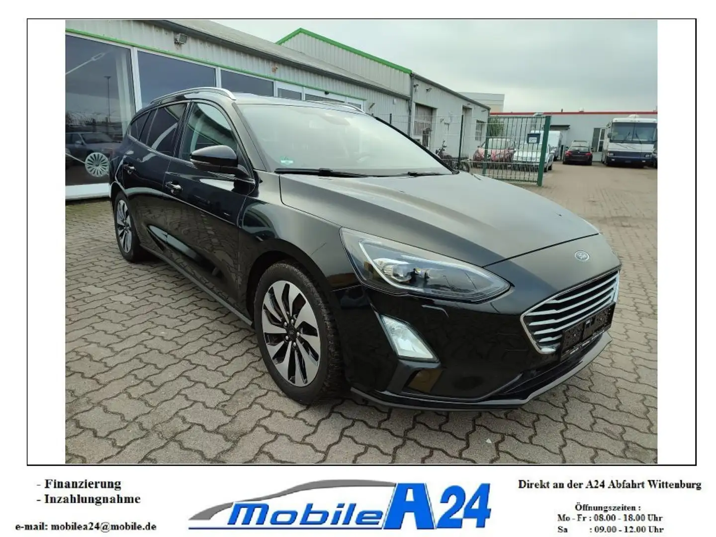 Ford Focus T 1.0 EcoBoost  COOL&CONNECT AHK NAVI Schwarz - 1