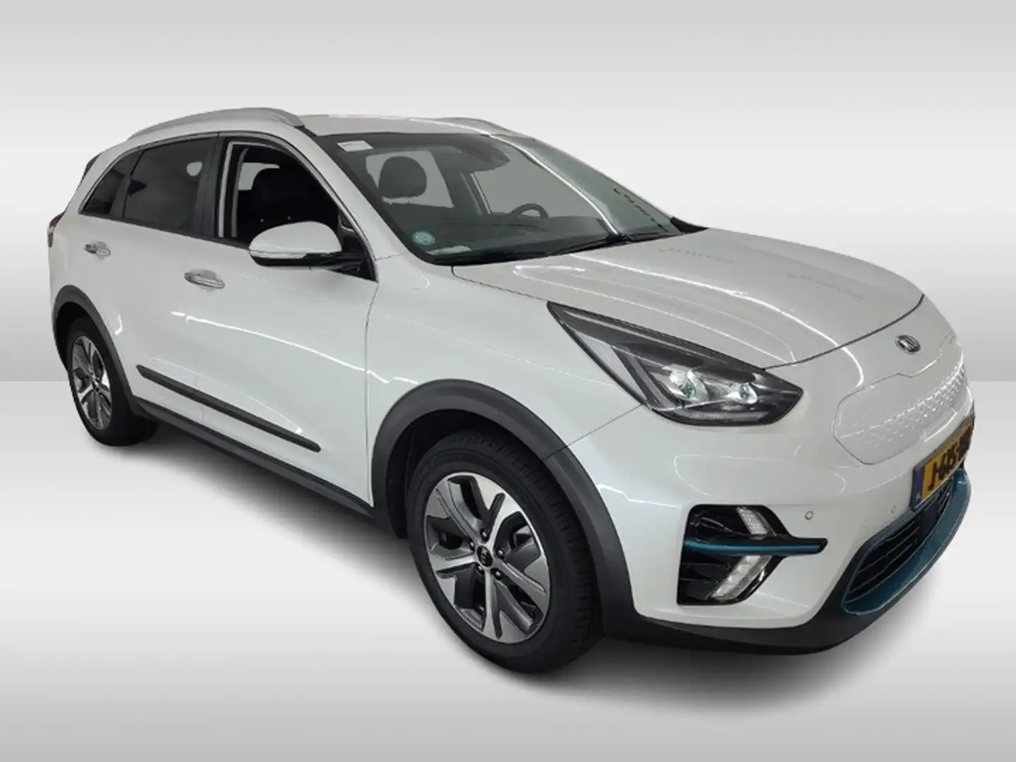 Kia e-Niro ExecutiveLine 64 kWh (204 PK) 1e-Eig. & Dealer-Ond Білий - 2