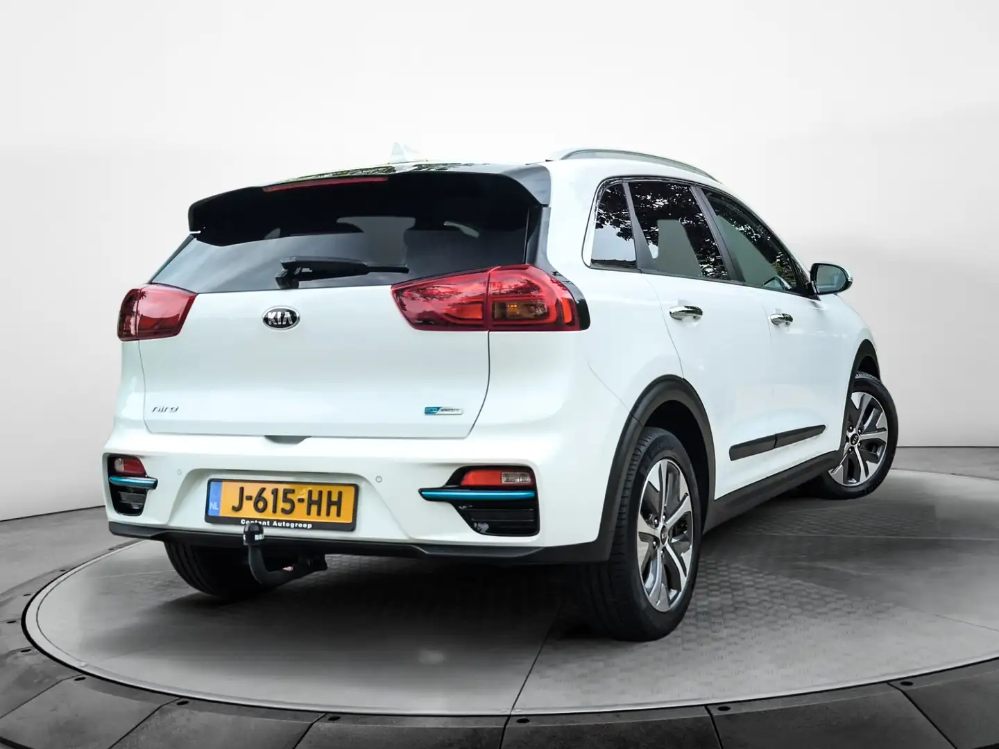 Kia e-Niro ExecutiveLine 64 kWh (204 PK) 1e-Eig. & Dealer-Ond Alb - 2