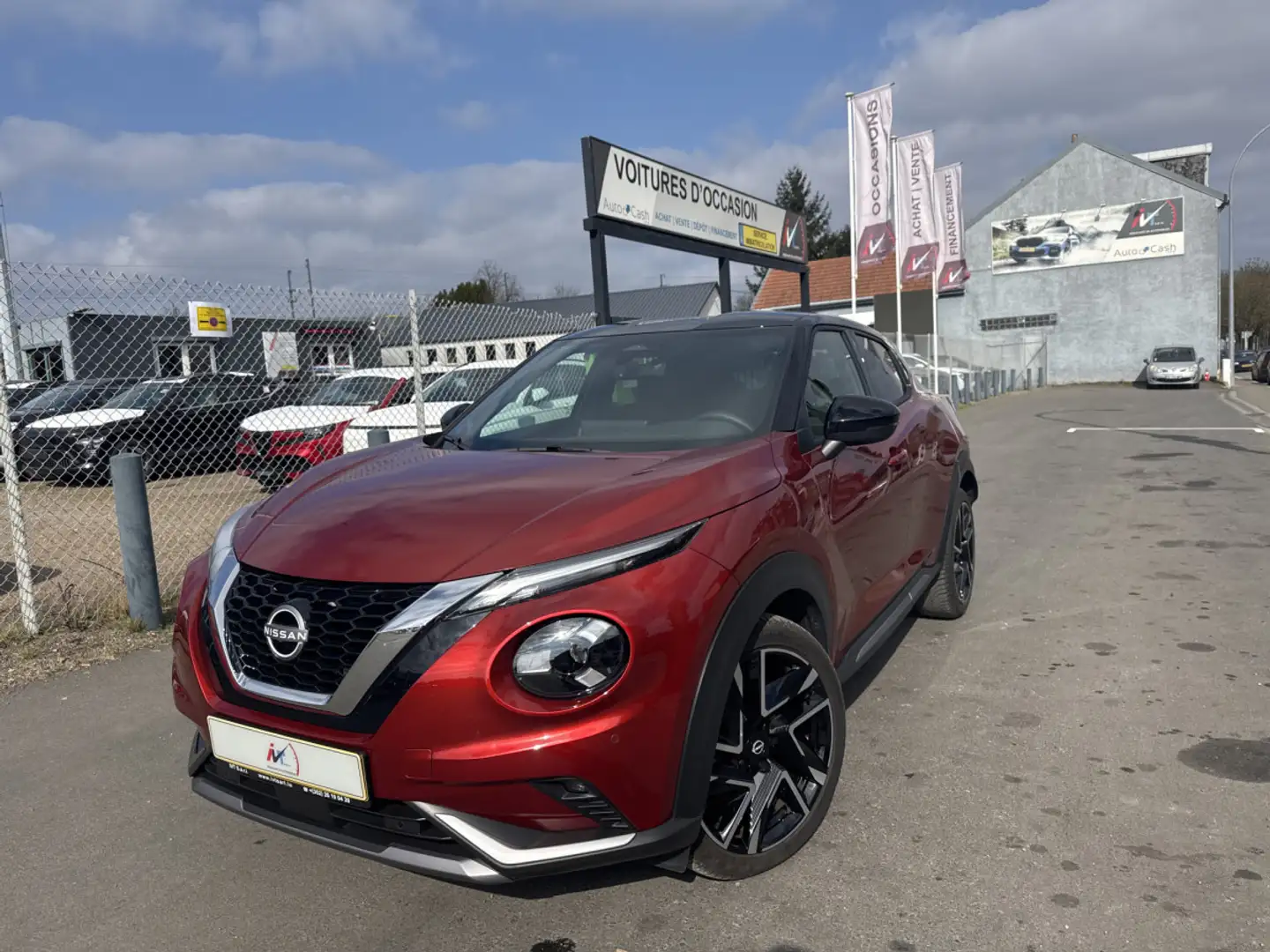 Nissan Juke 1.0 DIG-T ESSENCE DCT N-DESIGN Rouge - 1