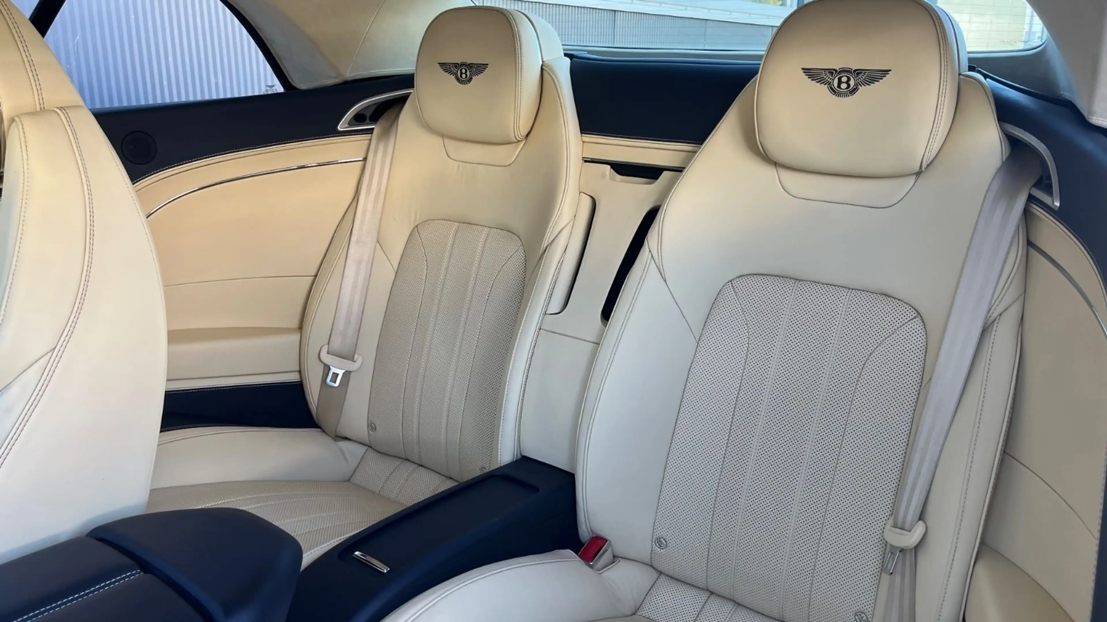 Bentley Continental GTC V8 Matrix-LED 21" BelüfteteSitz — photo 8