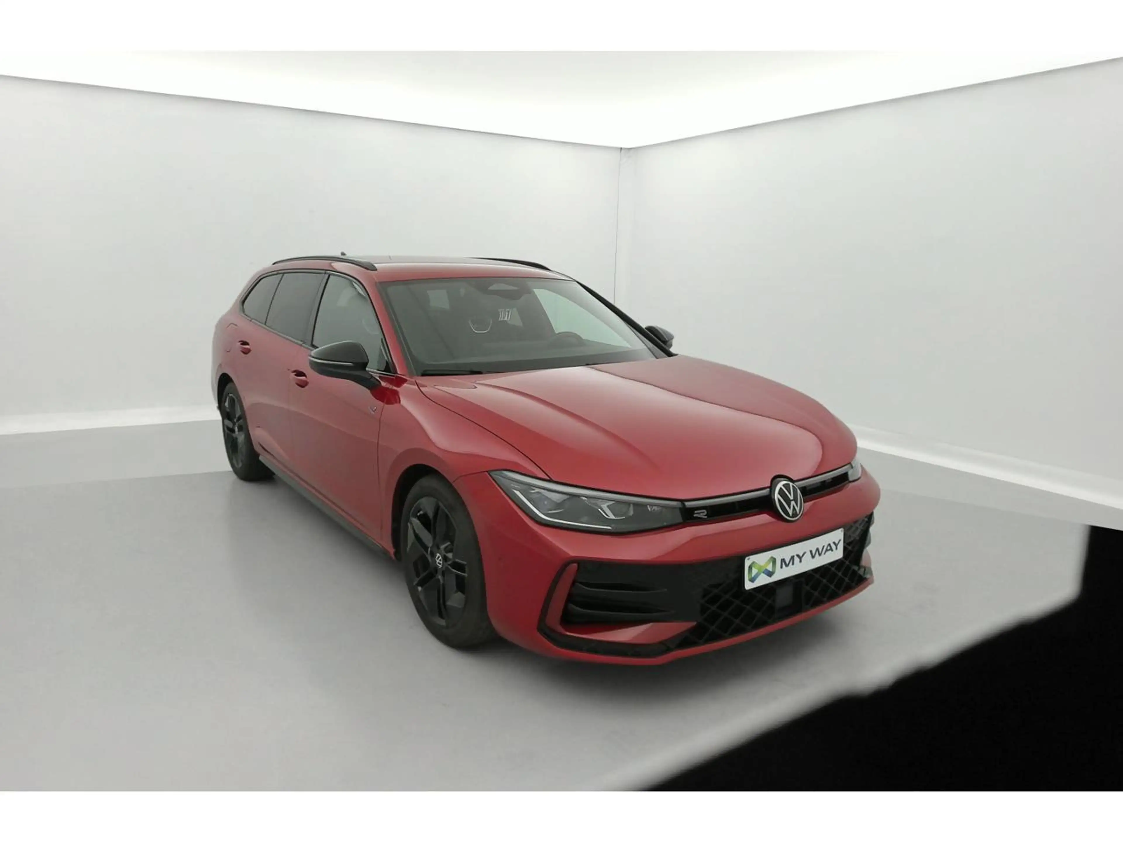 Volkswagen Passat Variant Passat Variant 1.5 eTSI R-Line Business Premium OPF DSG — photo 3