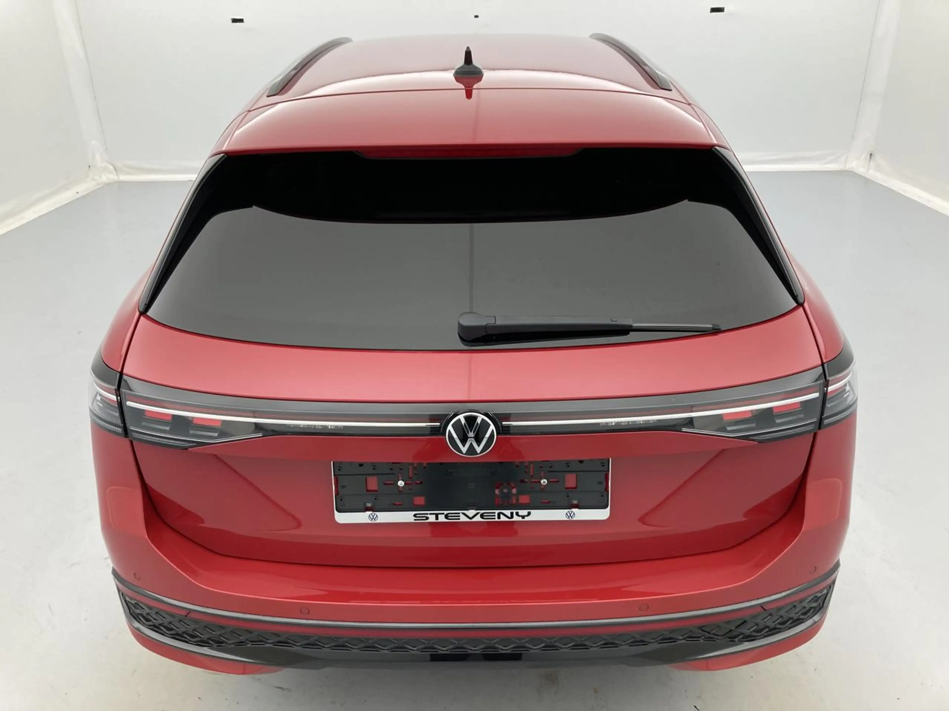 Volkswagen Passat Variant Passat Variant 1.5 eTSI R-Line Business Premium OPF DSG — photo 10
