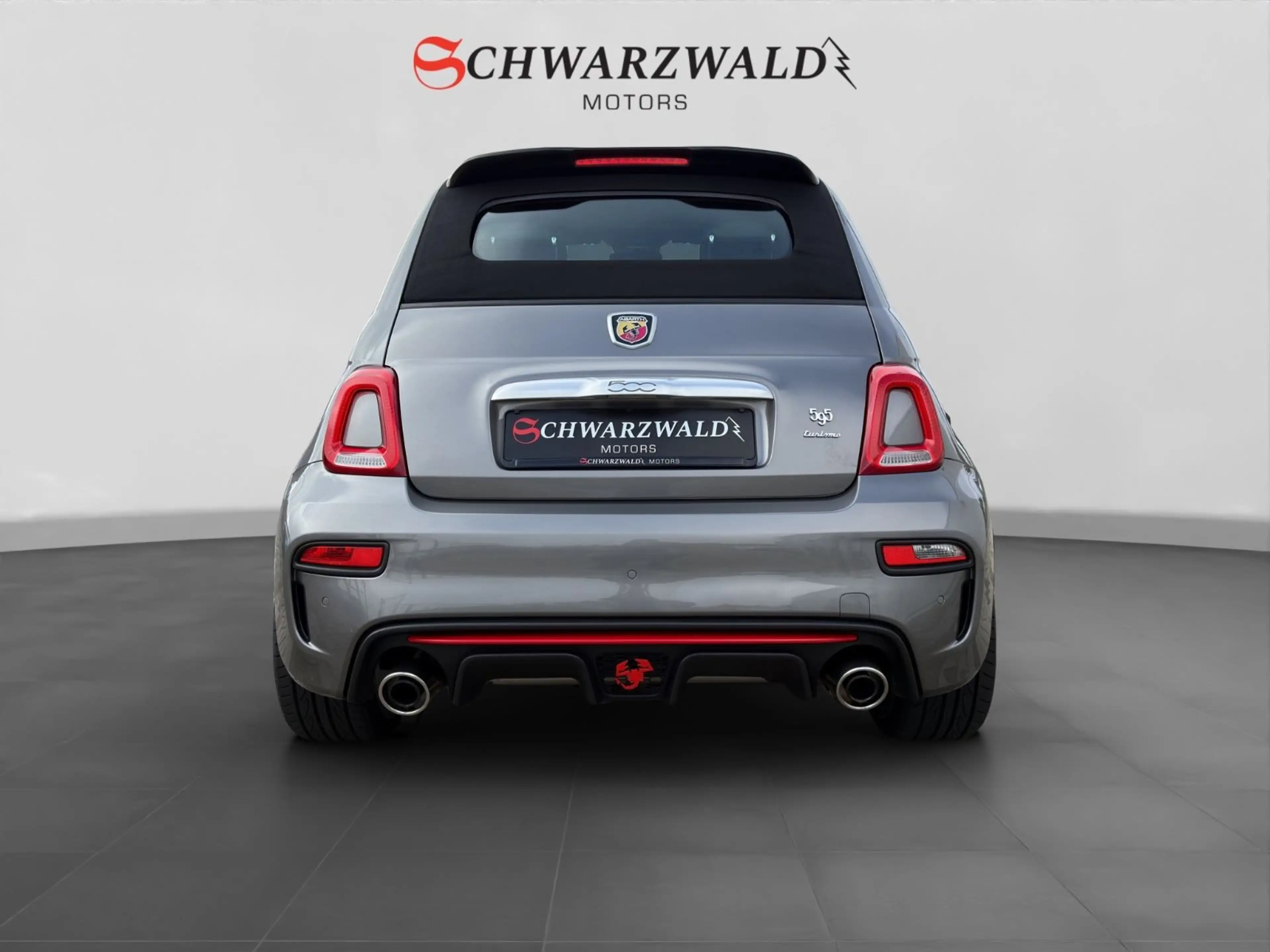 Abarth 595C 1.4 Turbo Turismo Navi Xenon DAB Navi — photo 4