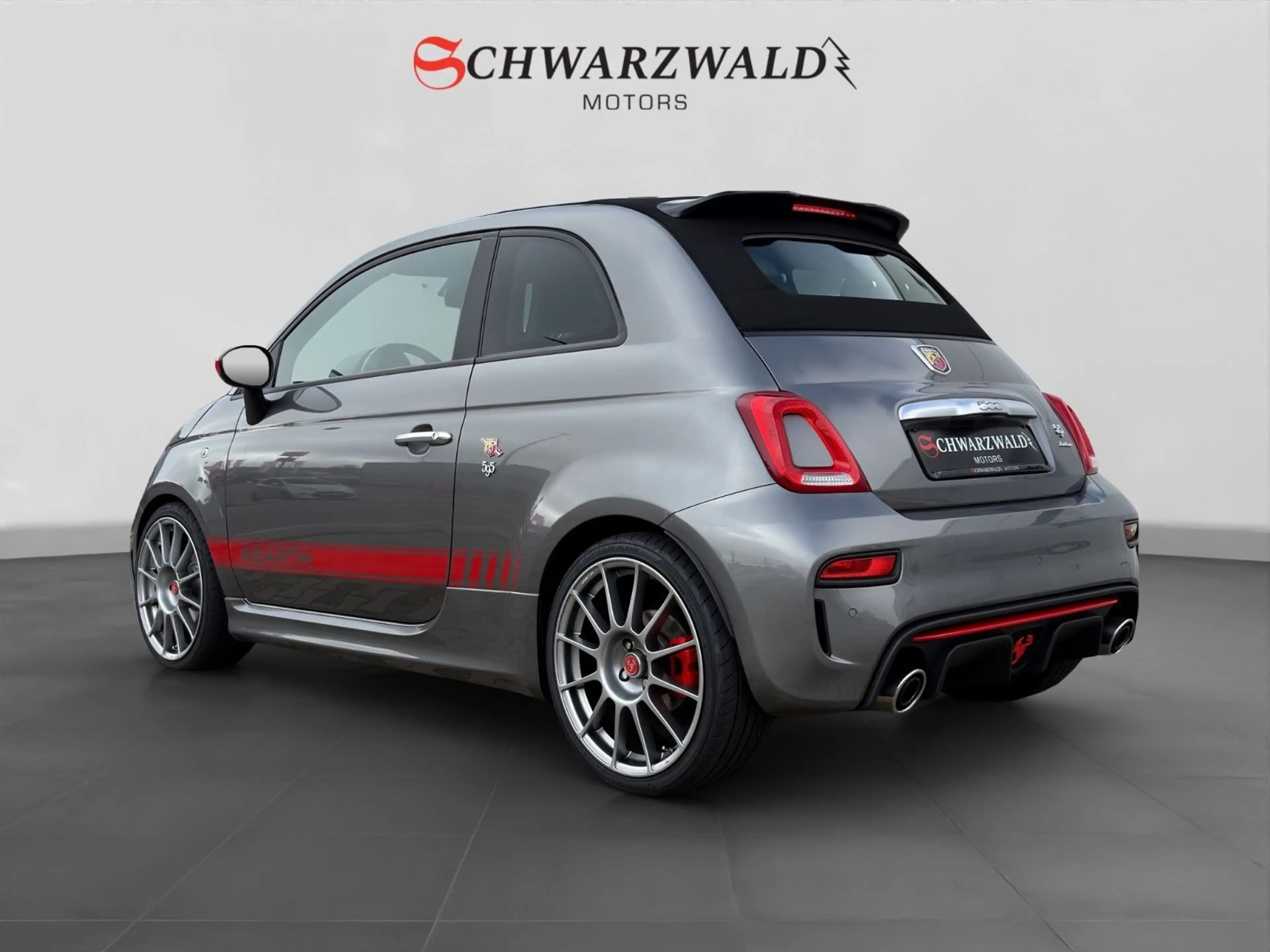 Abarth 595C 1.4 Turbo Turismo Navi Xenon DAB Navi — photo 3