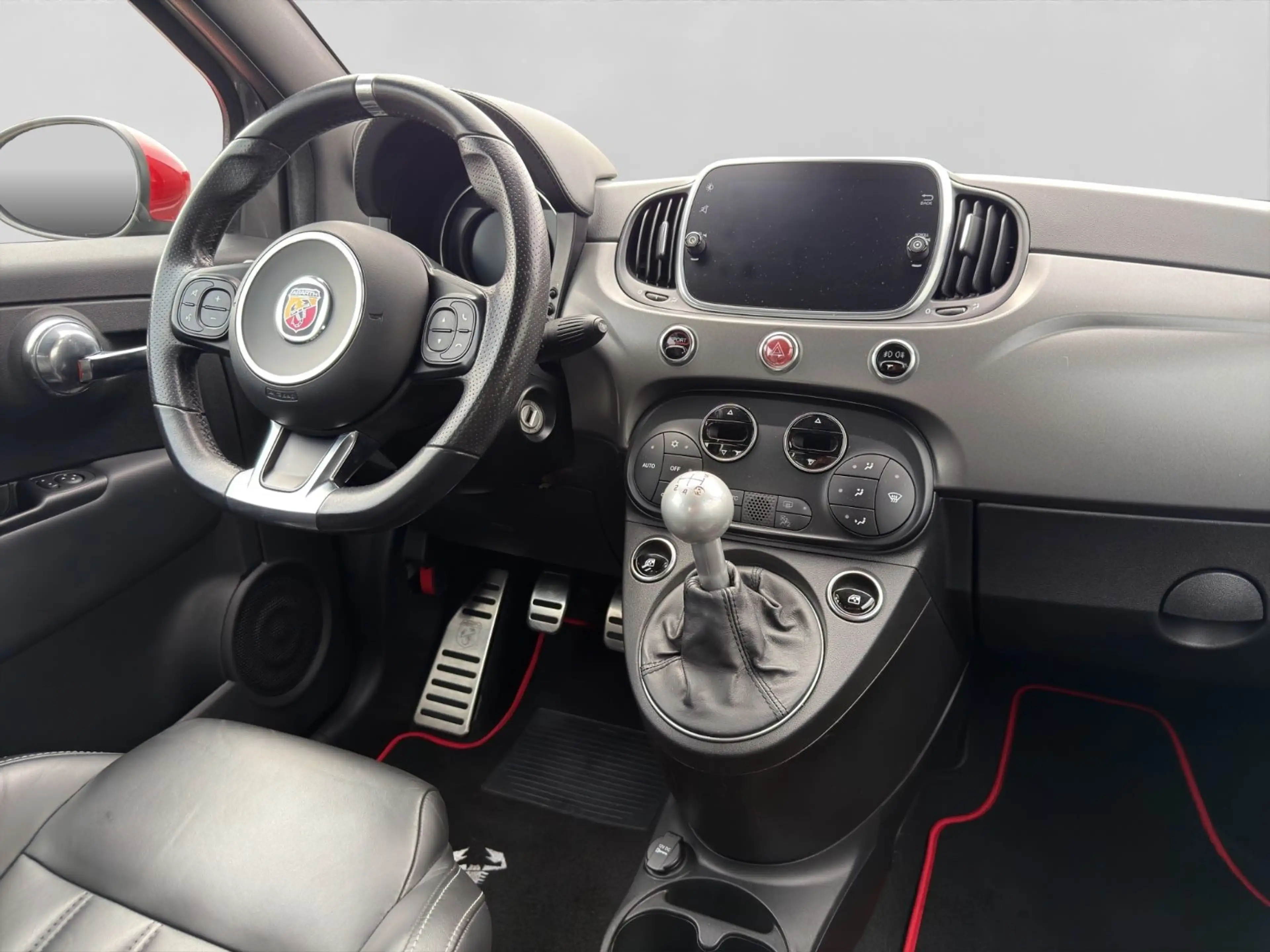 Abarth 595C 1.4 Turbo Turismo Navi Xenon DAB Navi — photo 13