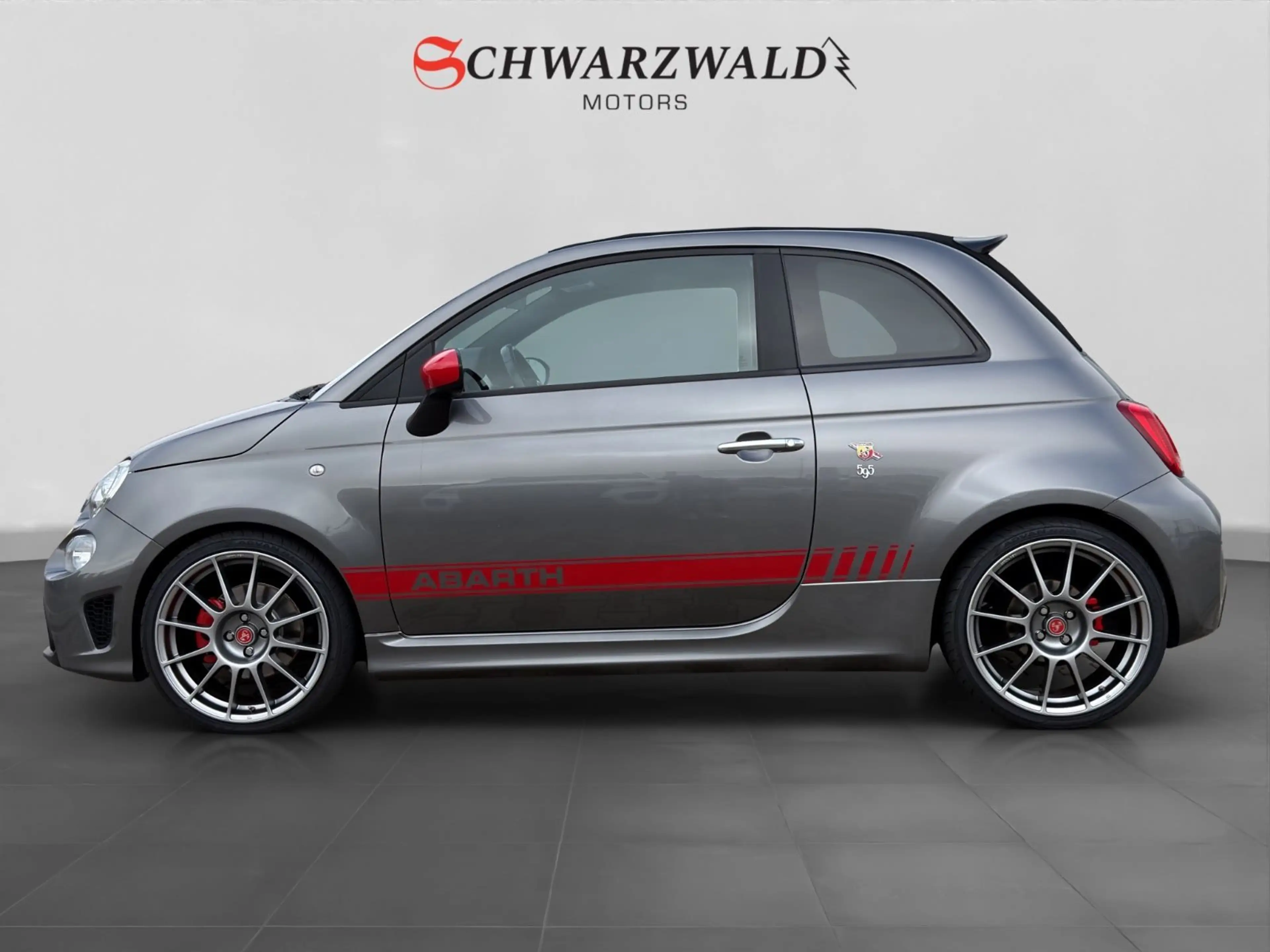 Abarth 595C 1.4 Turbo Turismo Navi Xenon DAB Navi — photo 2