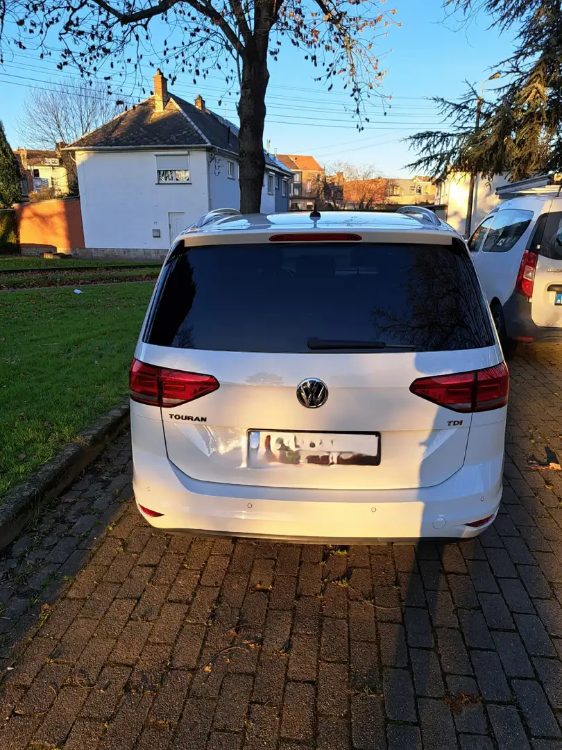 Volkswagen Touran 1.6 TDi SCR Highline DSG - 2
