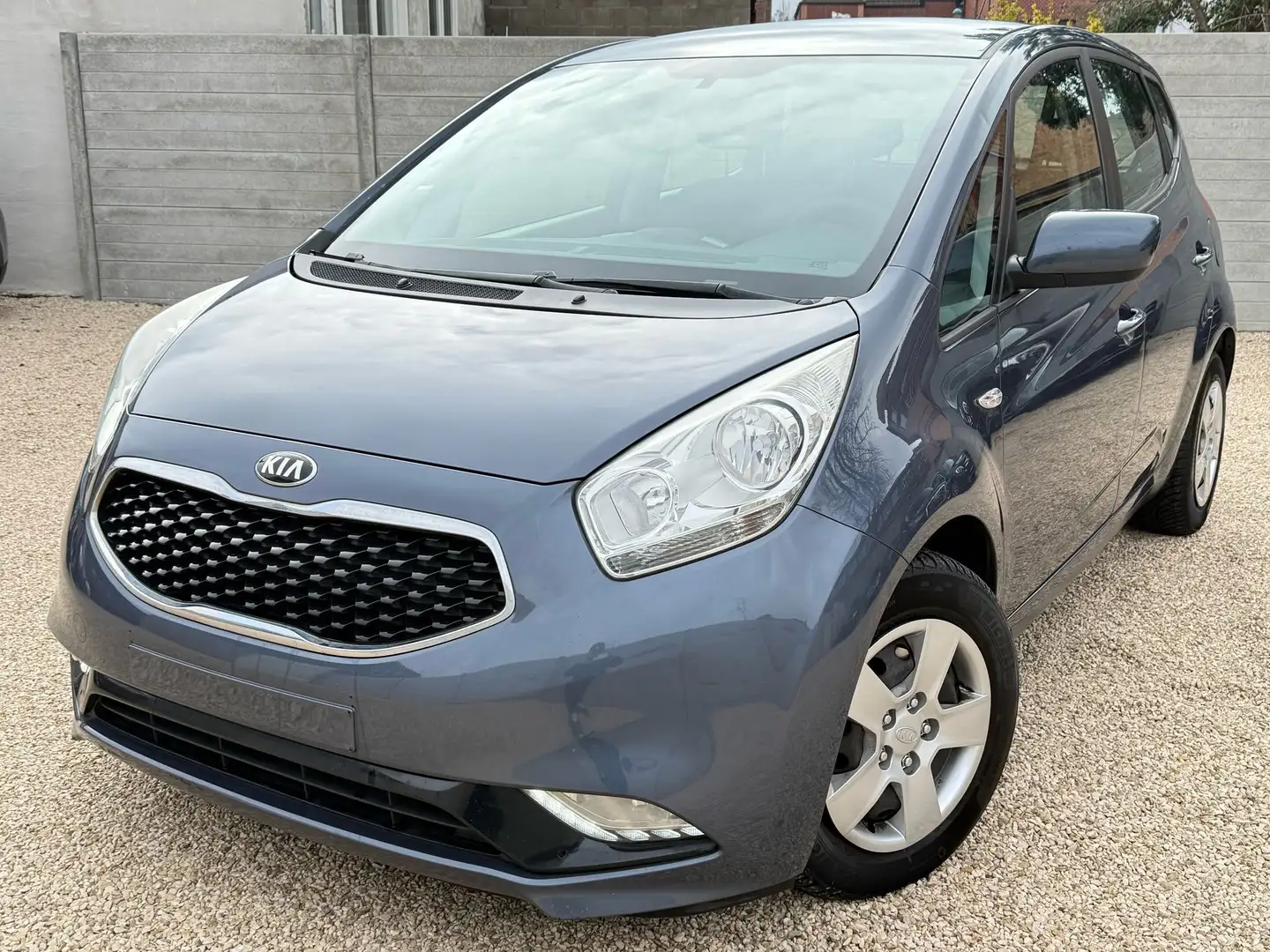 Kia Venga 1.4 CRDi • CLIM • LED • EURO 6B • PRIX PRO - 1