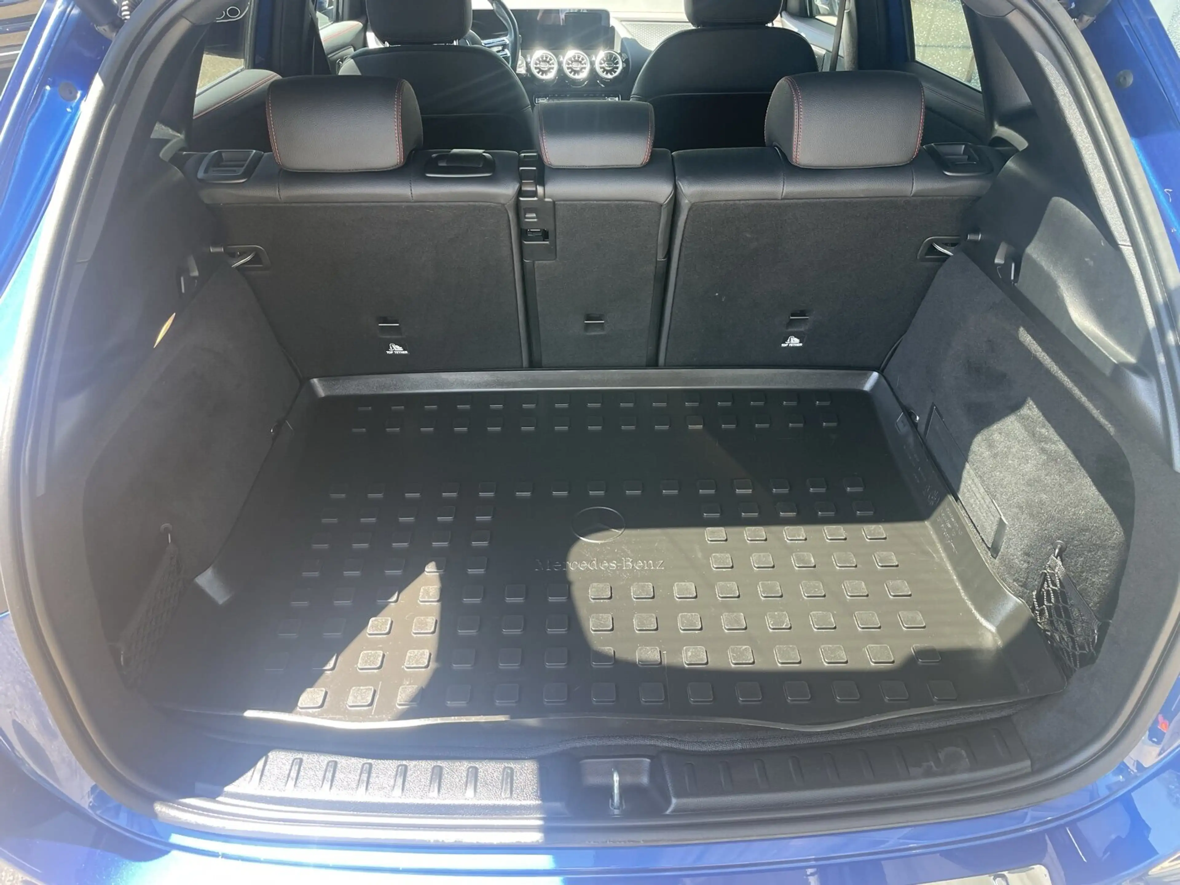 Mercedes-Benz EQA 350 EQA 350 4M AMG *AHK*DISTR*360CAM*LED*TOTWINKEL* — photo 6