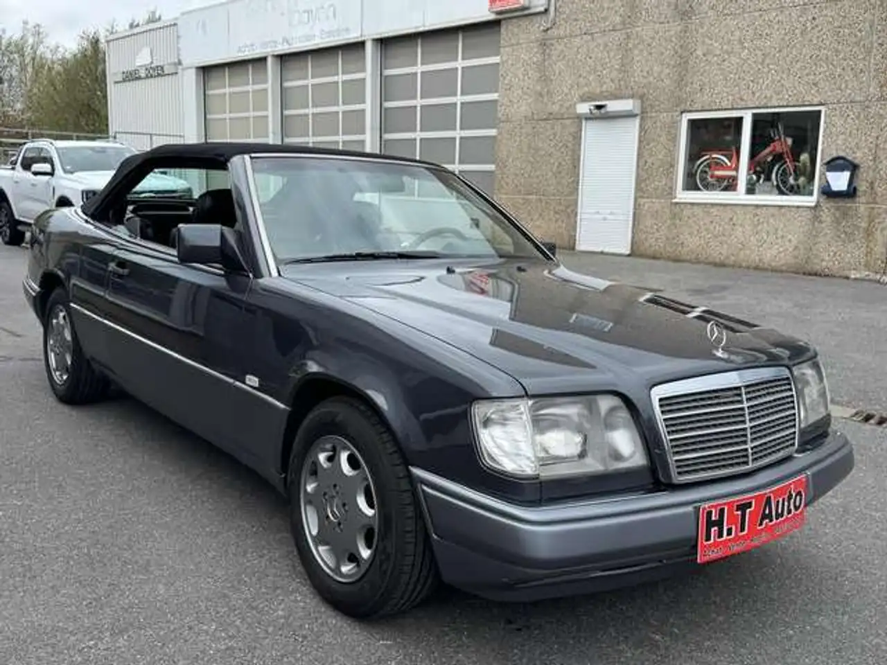Mercedes-Benz E 200 Cabriolet/Ancetre-Oldtimer-150.000Kilometres!, foto 7