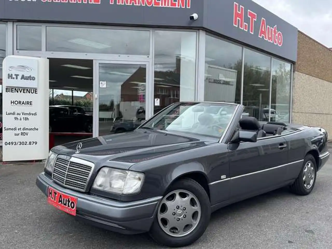 Mercedes-Benz E 200 Cabriolet/Ancetre-Oldtimer-150.000Kilometres!, foto 1