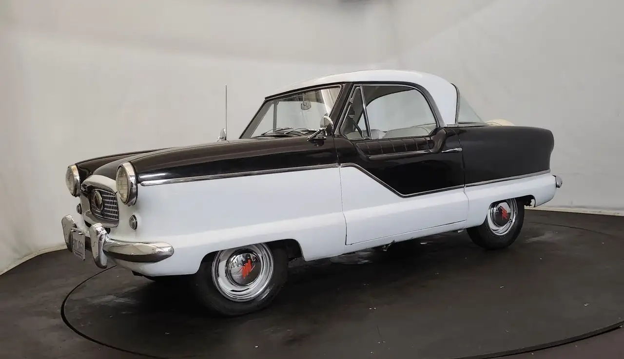 AMC Metropolitan, foto 2