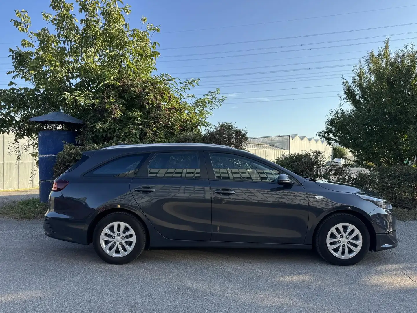 Kia Ceed SW / cee'd SW Kombi 1.Besitz AHK Klima Telefon Spurhalte etc. Grigio - 2
