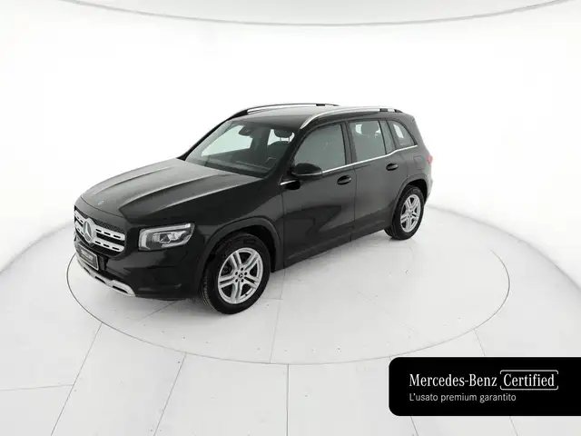 Mercedes-Benz GLB view 2