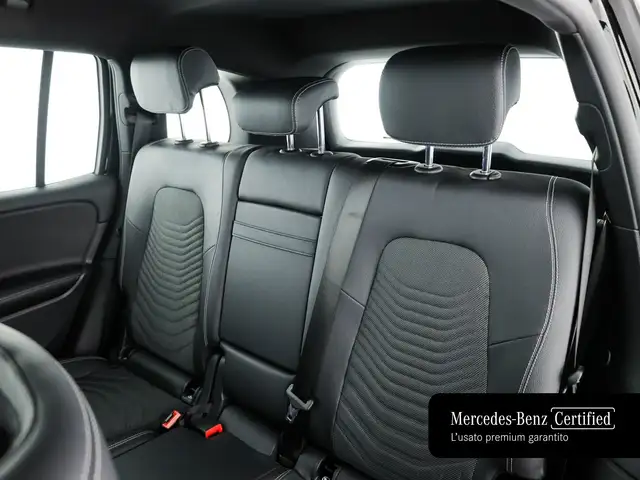 Mercedes-Benz GLB view 14