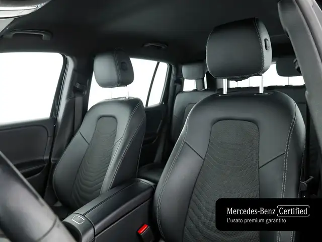 Mercedes-Benz GLB view 13