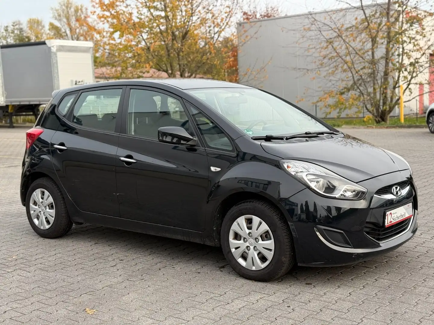 Hyundai iX20 FIFA world Cup Edition *Garantie *Klima *Hu Schwarz - 1
