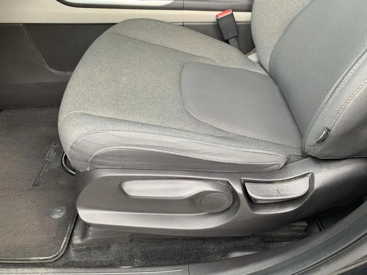Kia Carnival снимка Kia Carnival