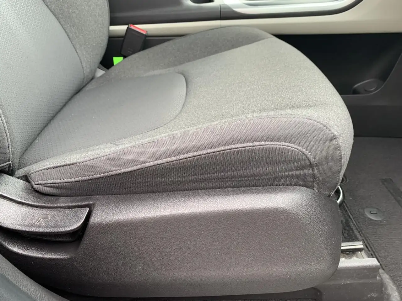 Kia Carnival снимка Kia Carnival