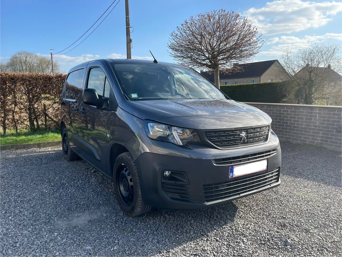 Peugeot Partner 1.5 HDI (130 ch) chassis standard version Asphalt Gris - 1