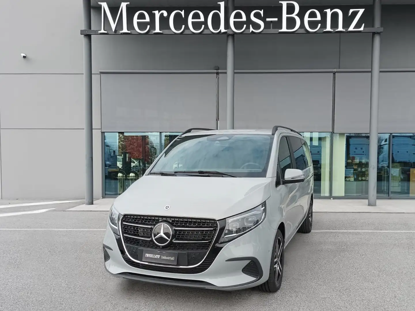 Mercedes-Benz Classe V V 250 d AVANTGARDE Long Grau - 1