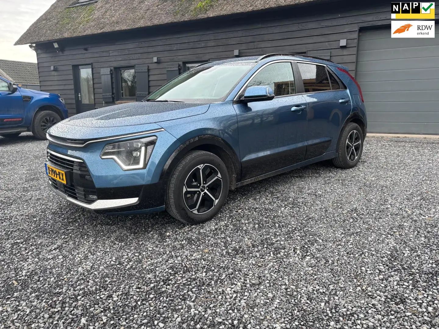 Kia Niro 1.6 GDi Hybrid DynamicLine Bleu - 1