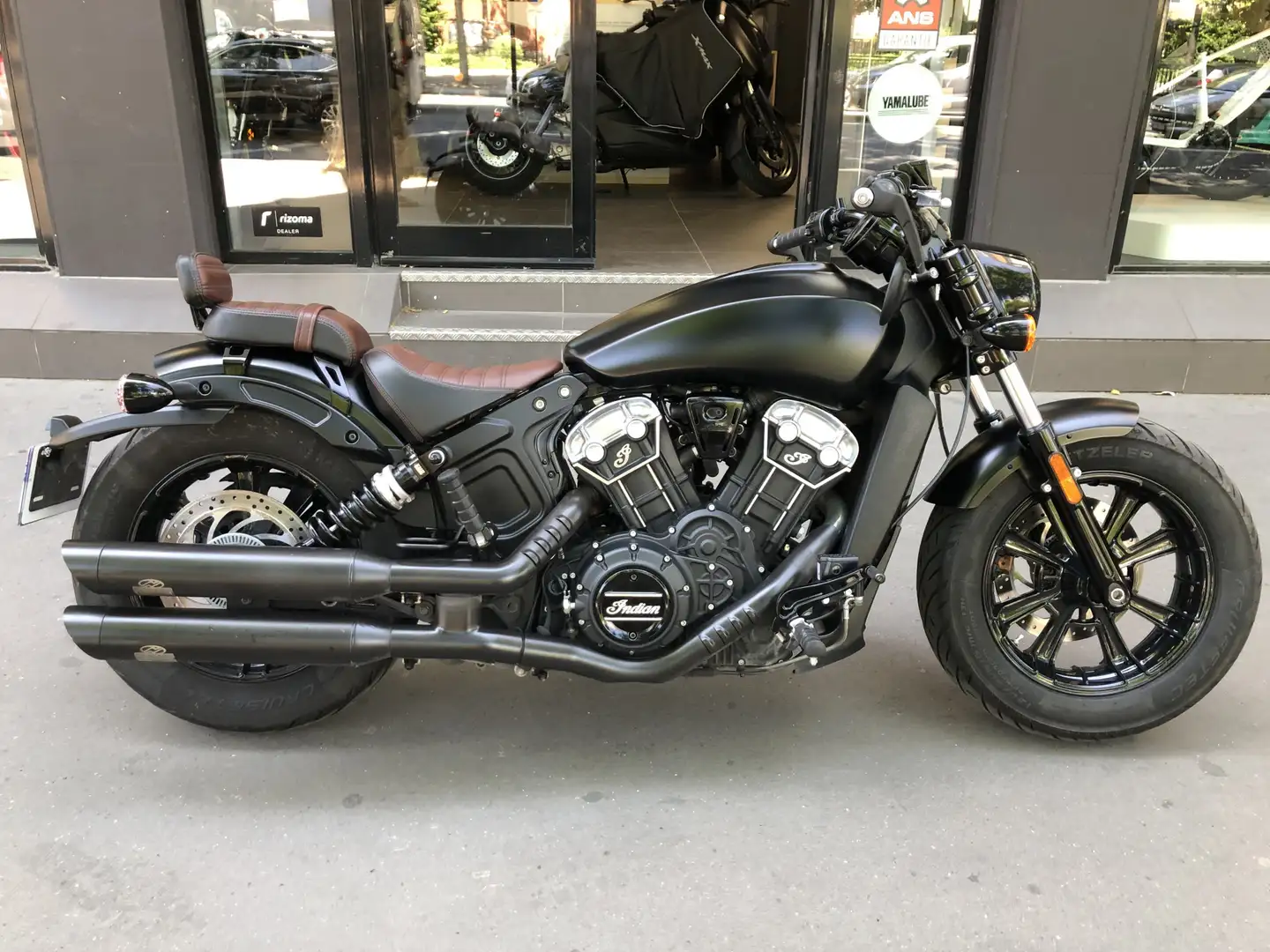 Indian Scout Noir - 2