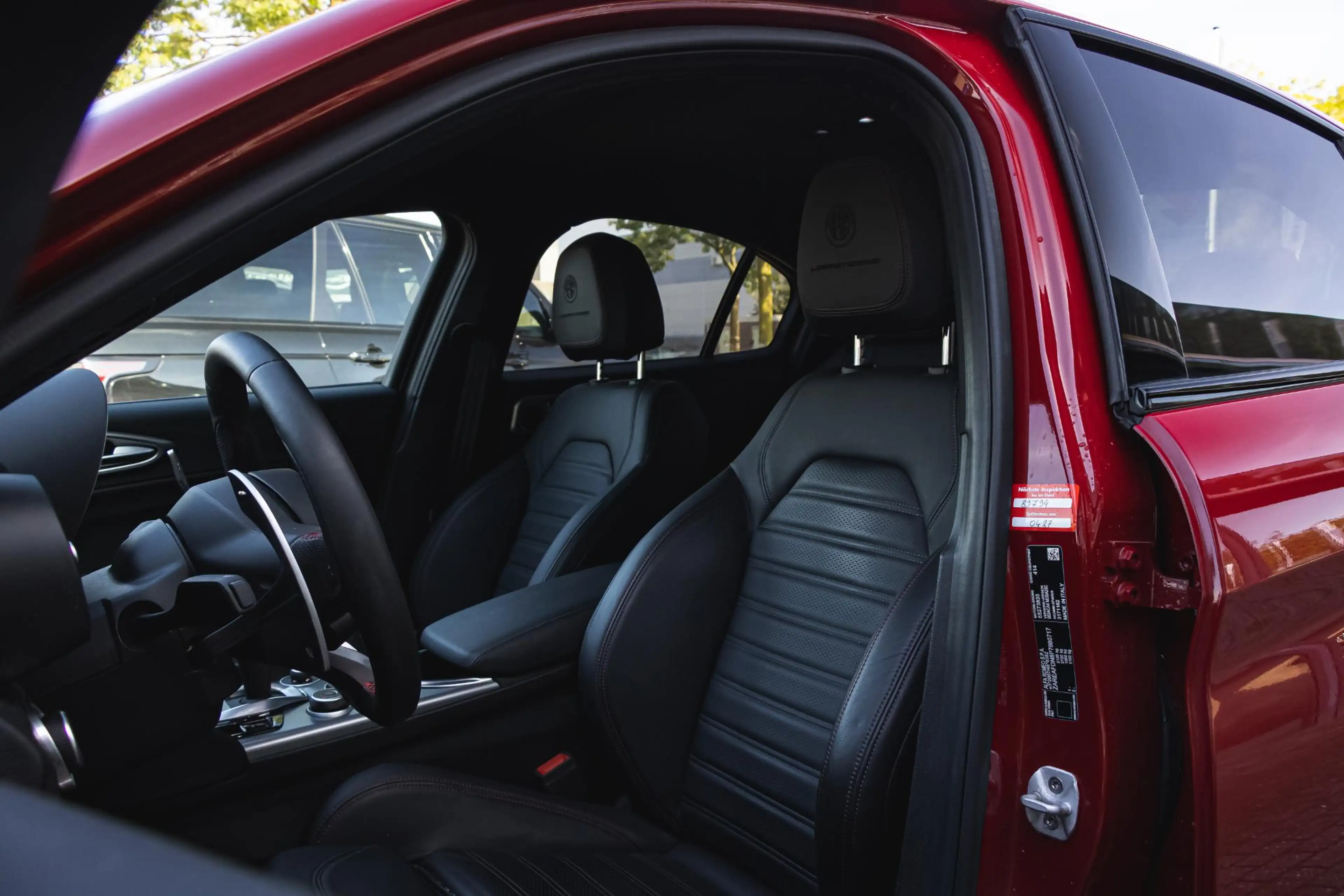 Alfa Romeo Giulia 2.0 T GME AWD Competizione Harman Kardon | ADAS 2 — photo 10