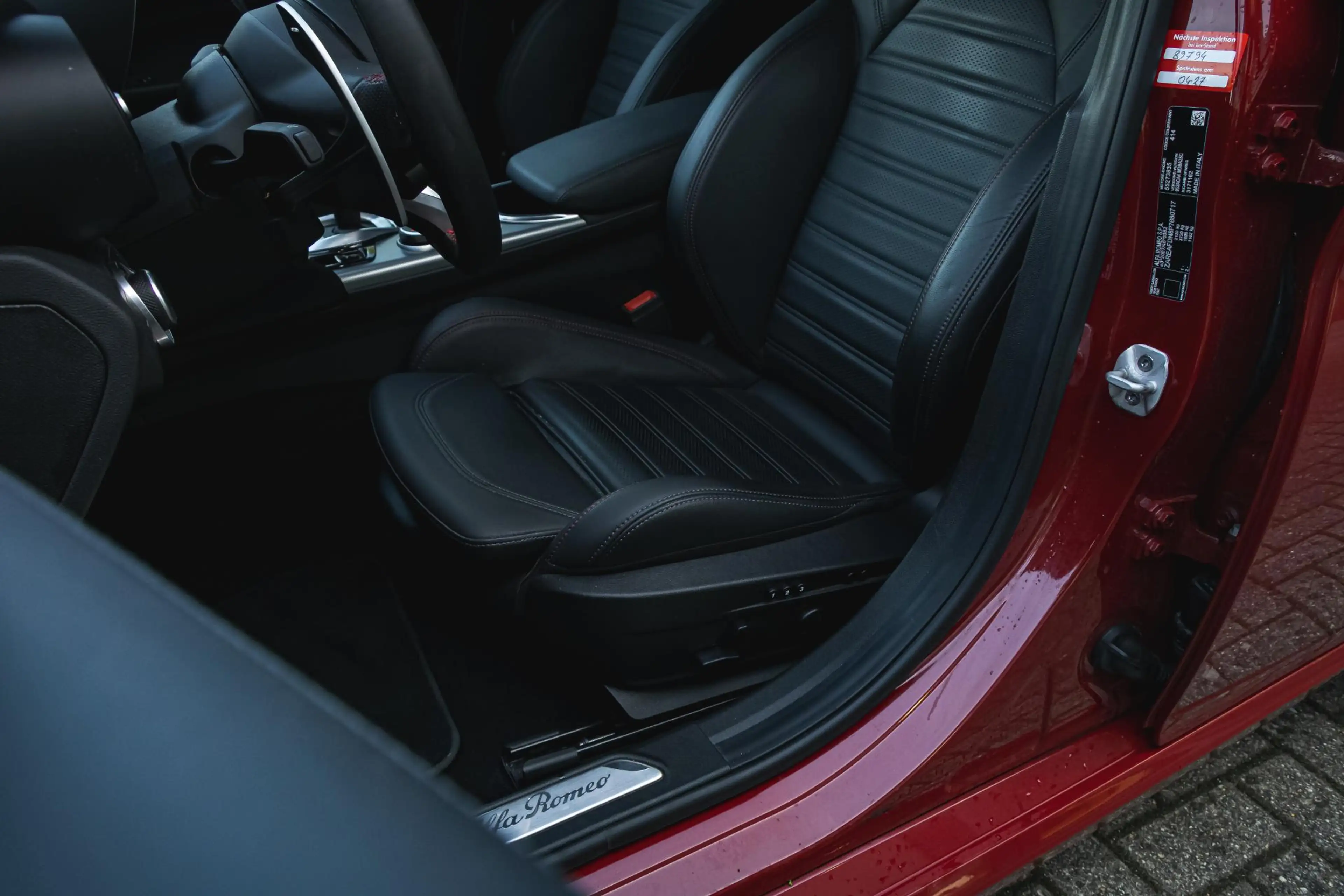 Alfa Romeo Giulia 2.0 T GME AWD Competizione Harman Kardon | ADAS 2 — photo 11