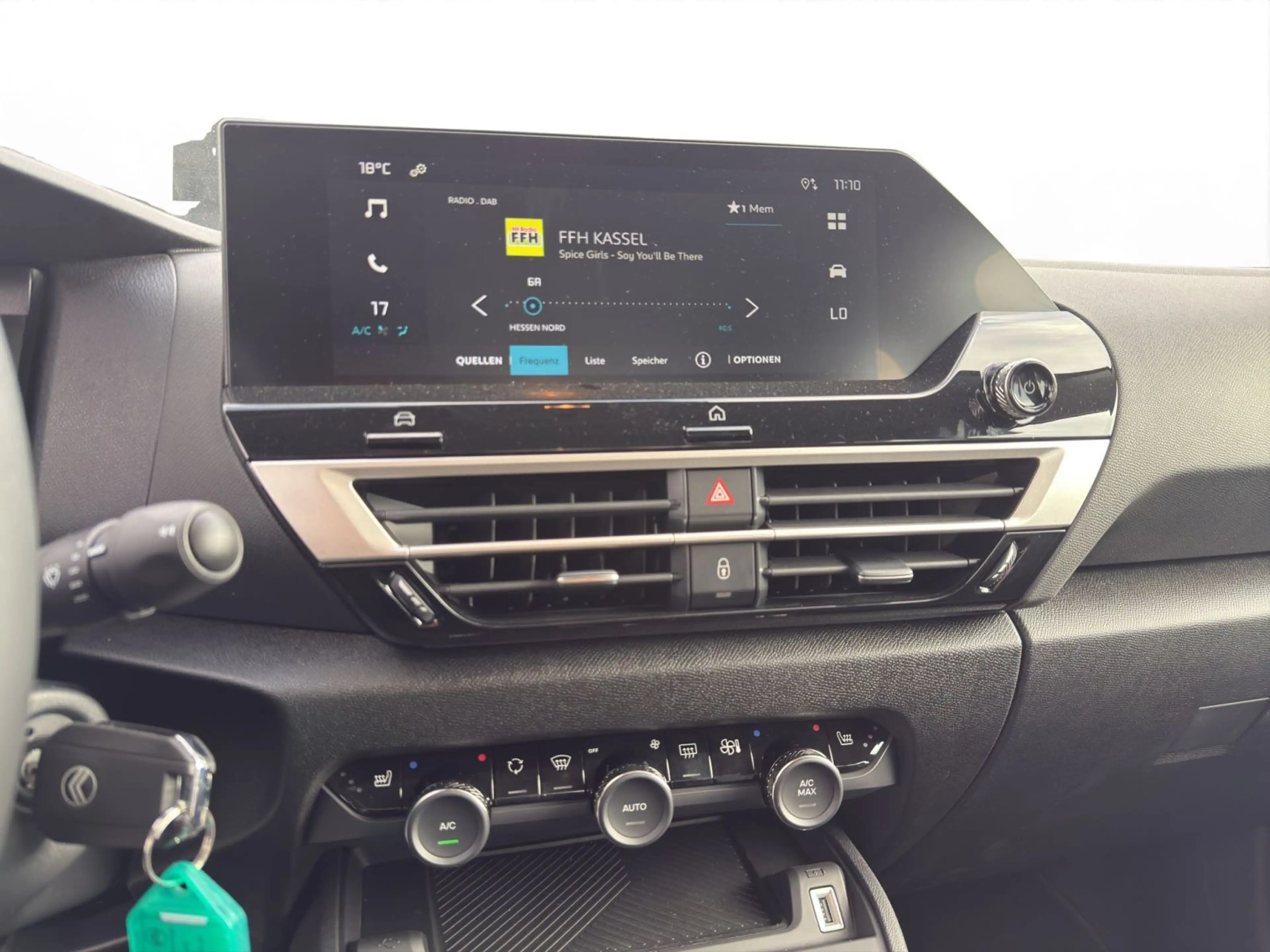 Citroen C4 X ë-C4 X 156 Plus — photo 12