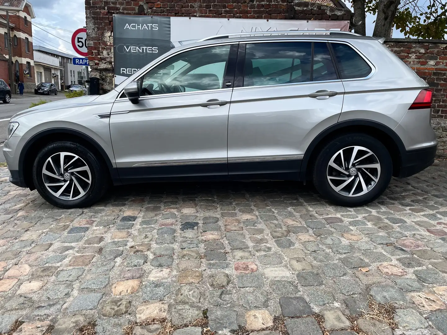 Volkswagen Tiguan Tiguan 1.4 TSI Comfortline BMT Grau - 2