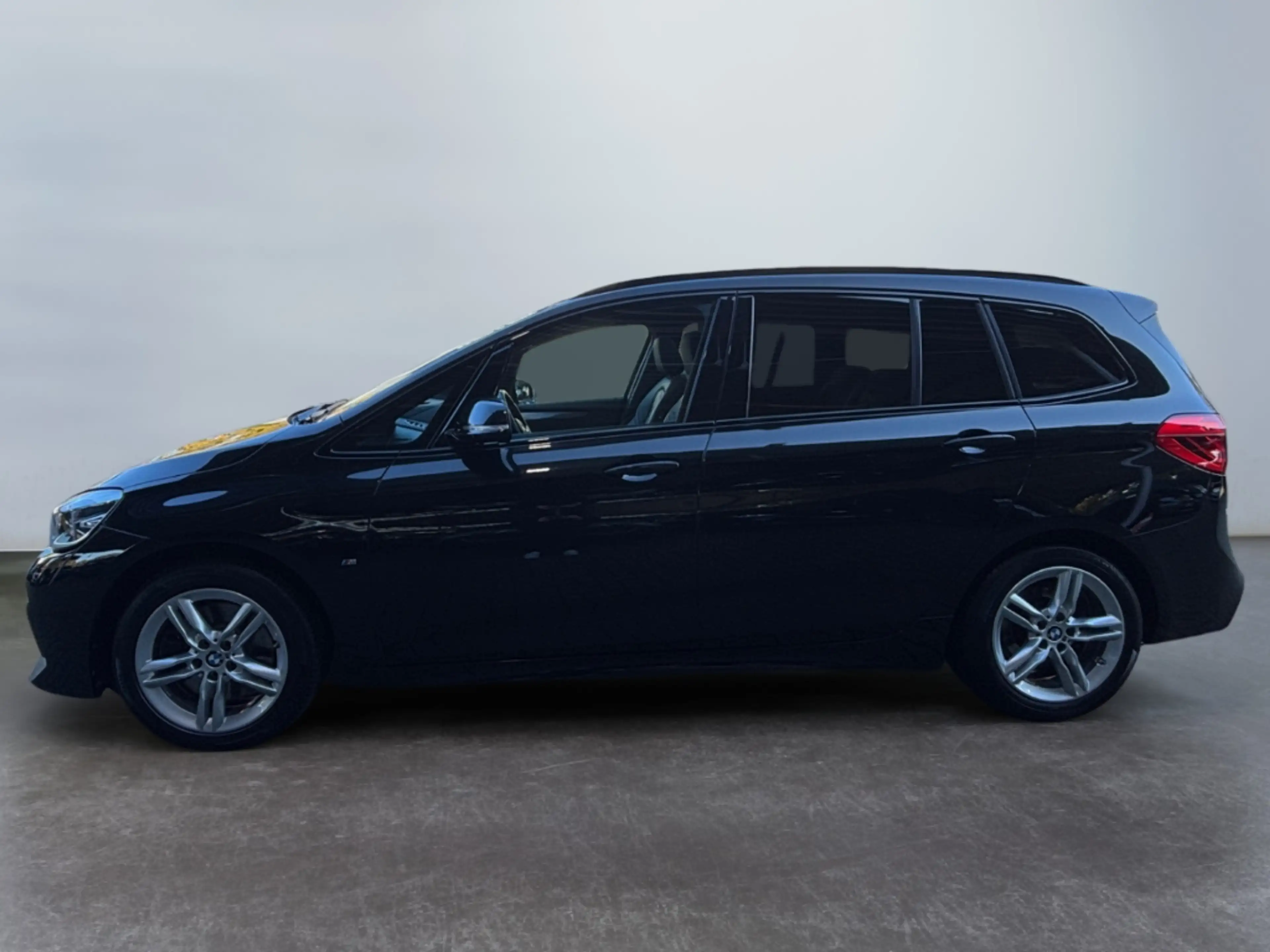 BMW 220 Gran Tourer i M Sport Automatik *AHK*Leder*HUD* — photo 5