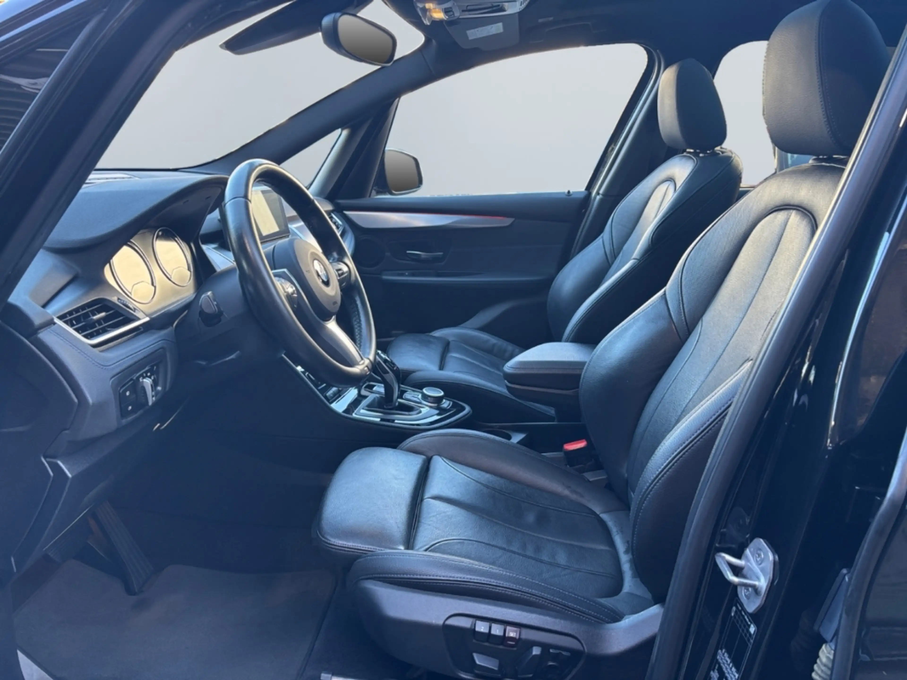 BMW 220 Gran Tourer i M Sport Automatik *AHK*Leder*HUD* — photo 9