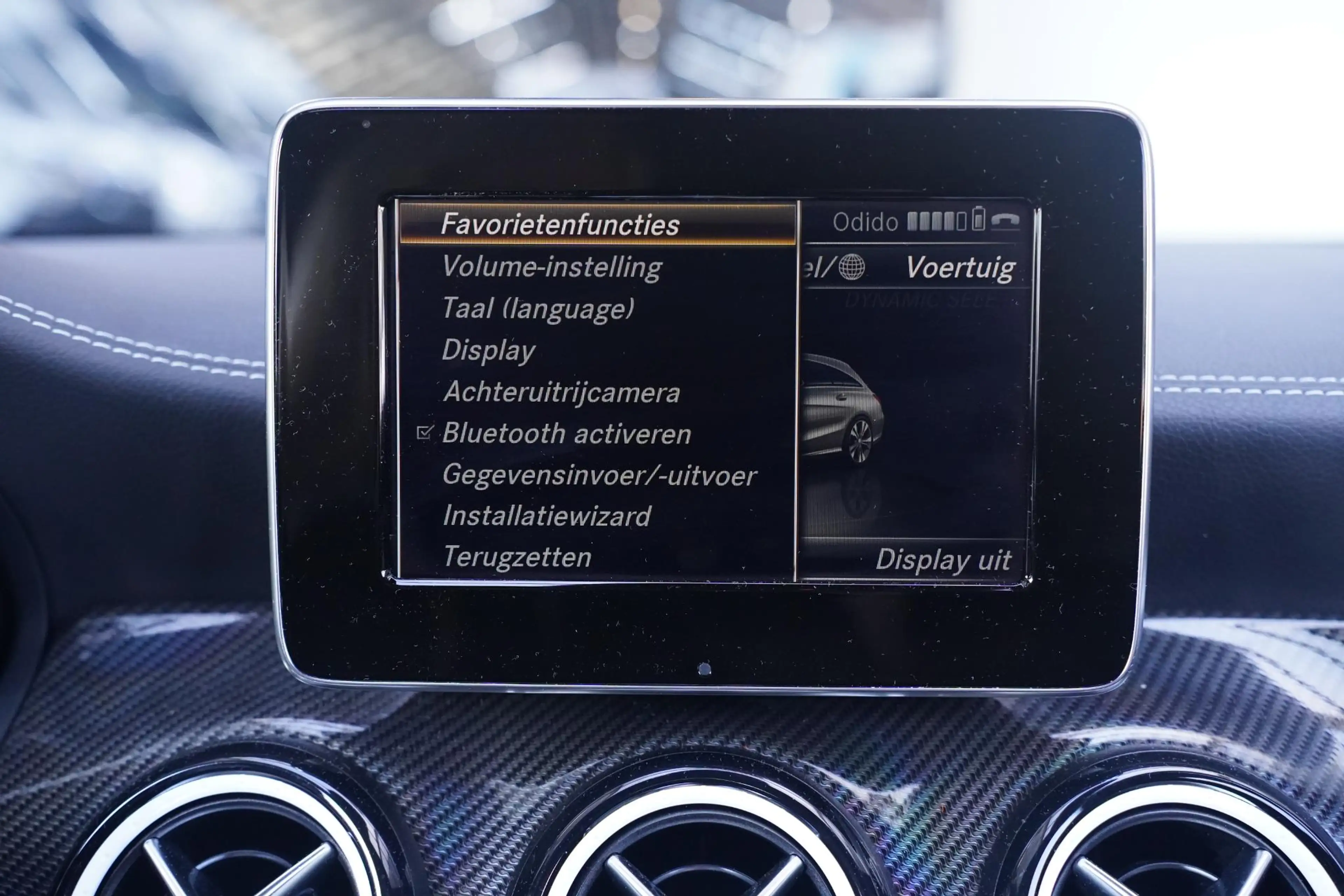 Mercedes-Benz CLA 200 Shooting Brake Edition AMG-pakket PDC v+a Led-verl — photo 36