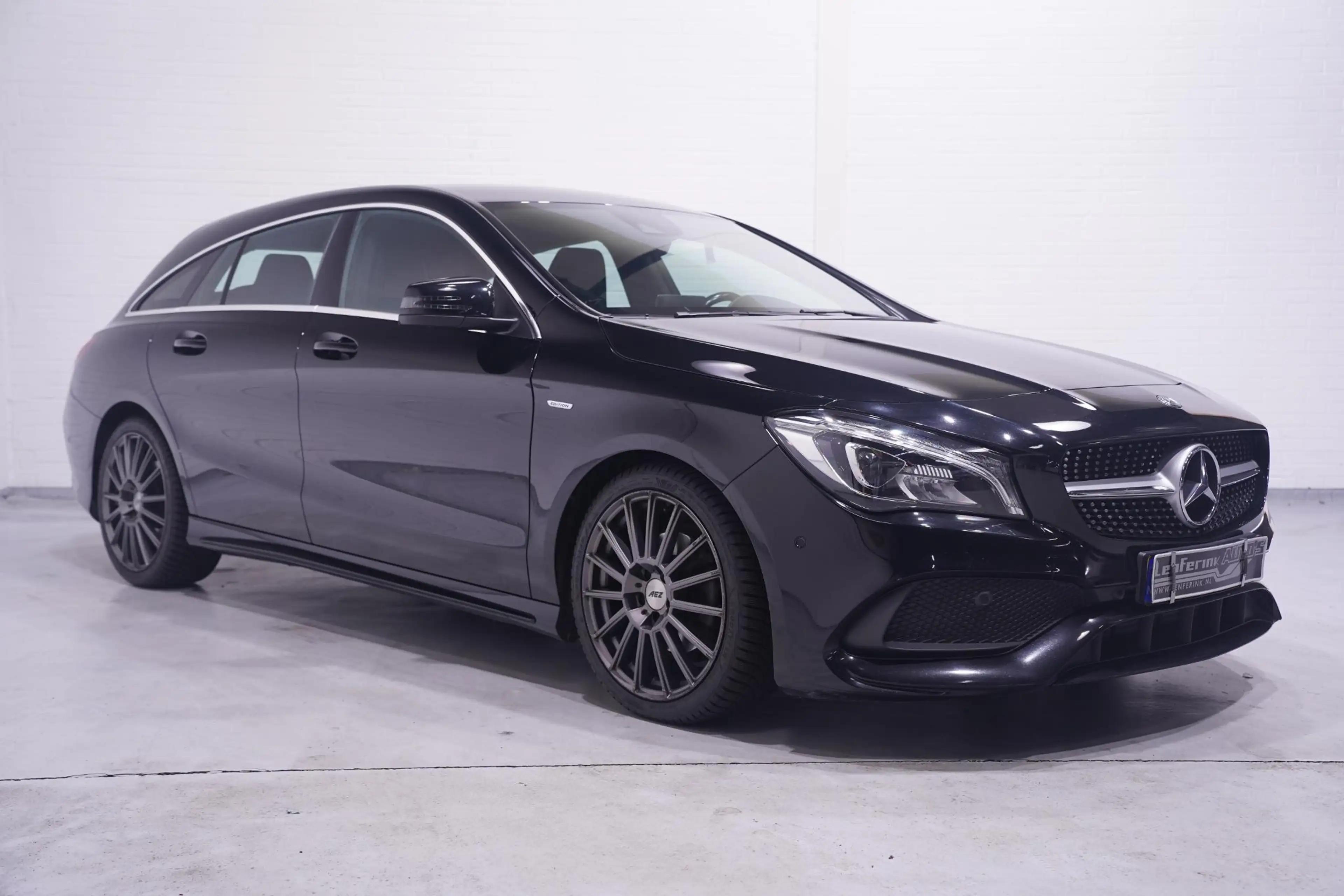 Mercedes-Benz CLA 200 Shooting Brake Edition AMG-pakket PDC v+a Led-verl — photo 3