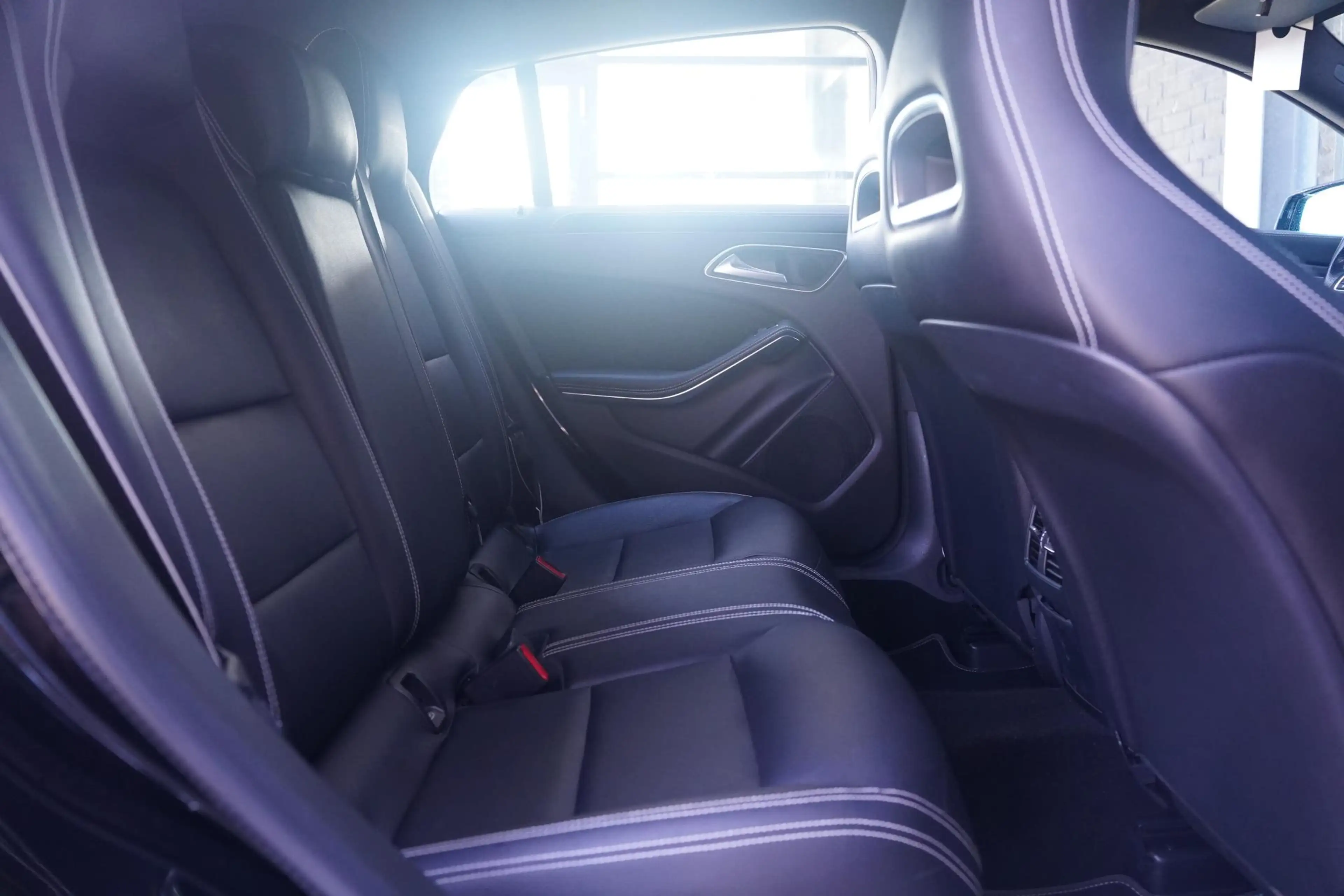 Mercedes-Benz CLA 200 Shooting Brake Edition AMG-pakket PDC v+a Led-verl — photo 45