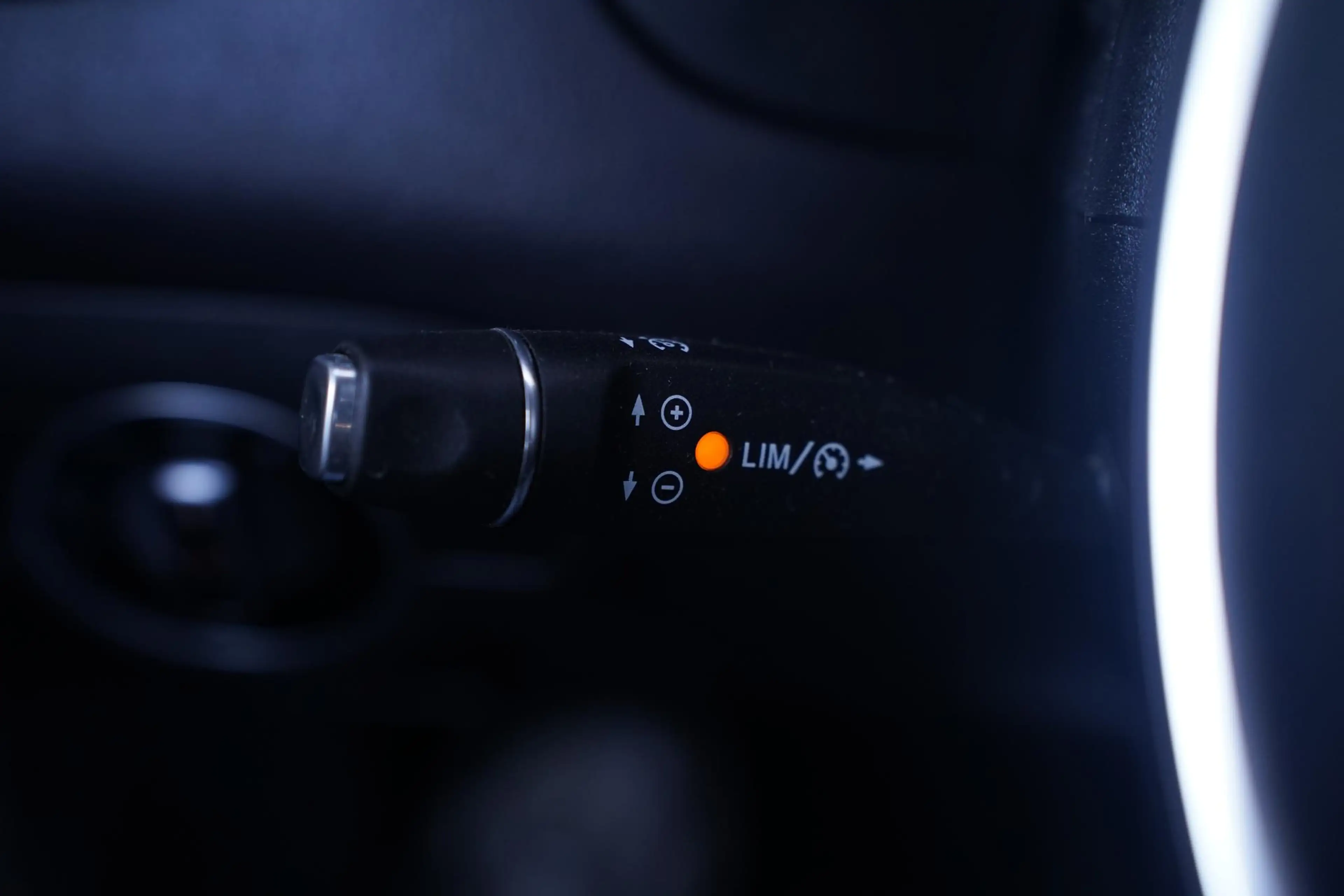 Mercedes-Benz CLA 200 Shooting Brake Edition AMG-pakket PDC v+a Led-verl — photo 22
