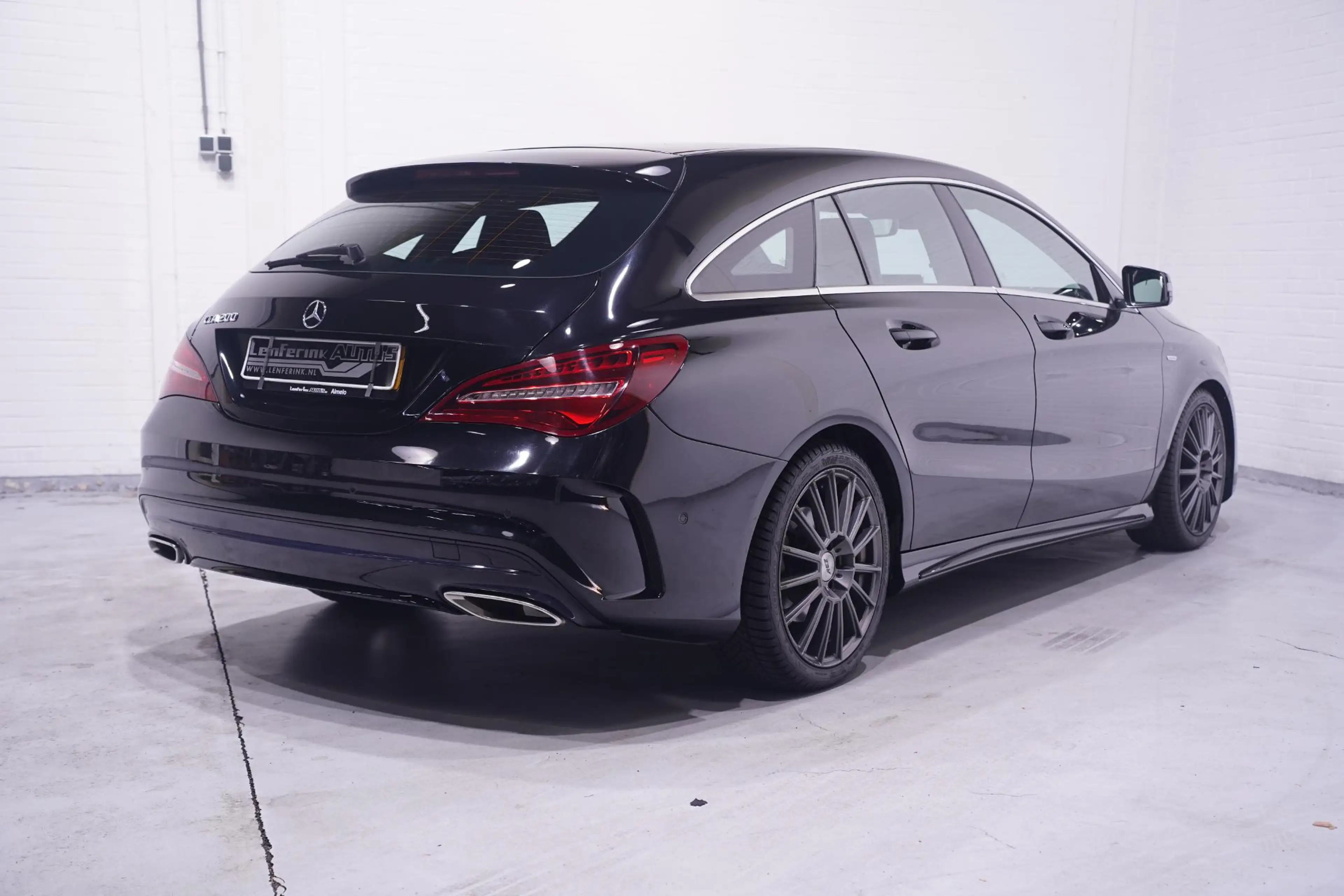 Mercedes-Benz CLA 200 Shooting Brake Edition AMG-pakket PDC v+a Led-verl — photo 11