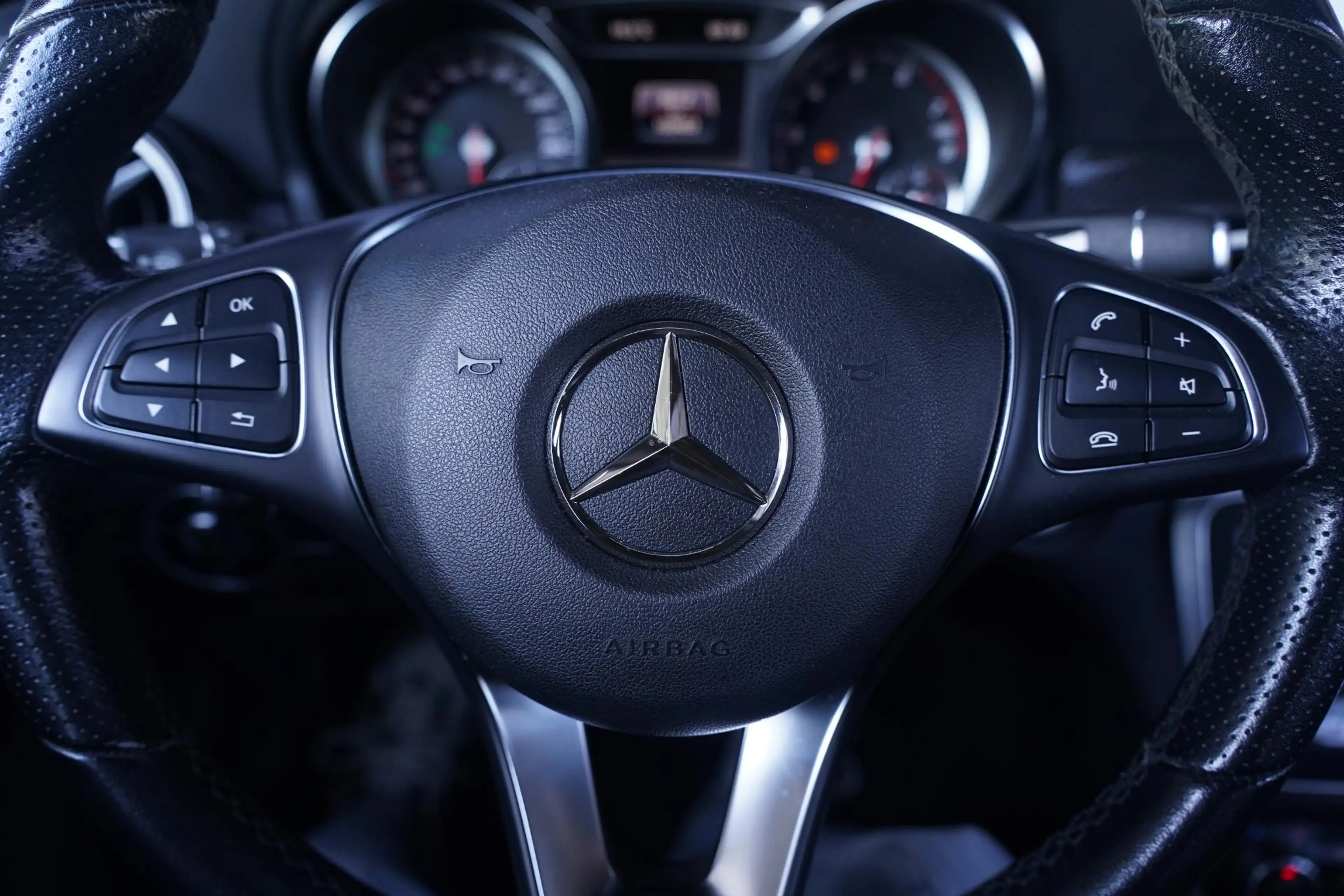 Mercedes-Benz CLA 200 Shooting Brake Edition AMG-pakket PDC v+a Led-verl — photo 18