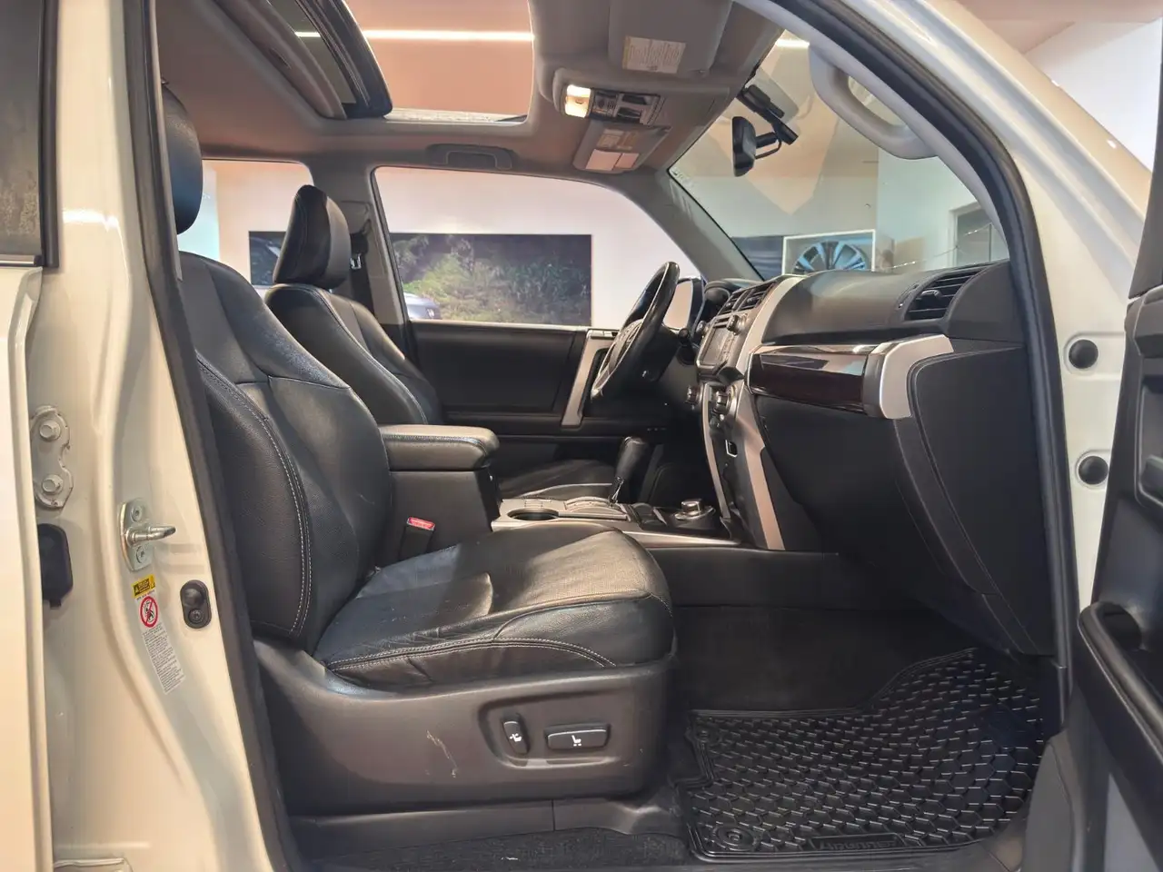 Toyota 4-Runner снимка Toyota 4-Runner