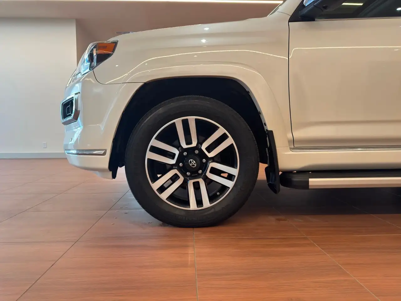 Toyota 4-Runner снимка Toyota 4-Runner