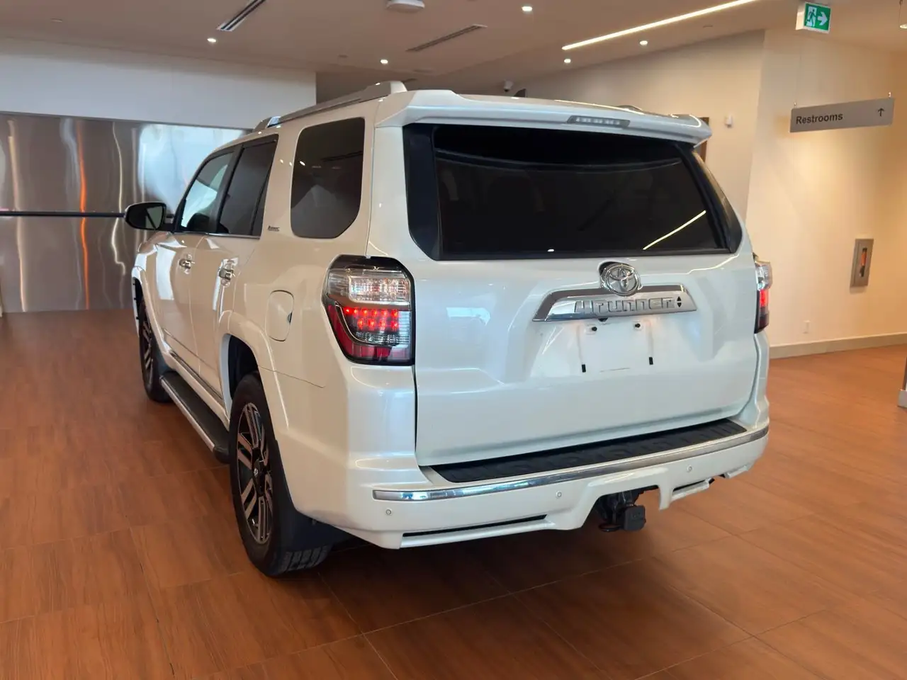 Toyota 4-Runner снимка Toyota 4-Runner