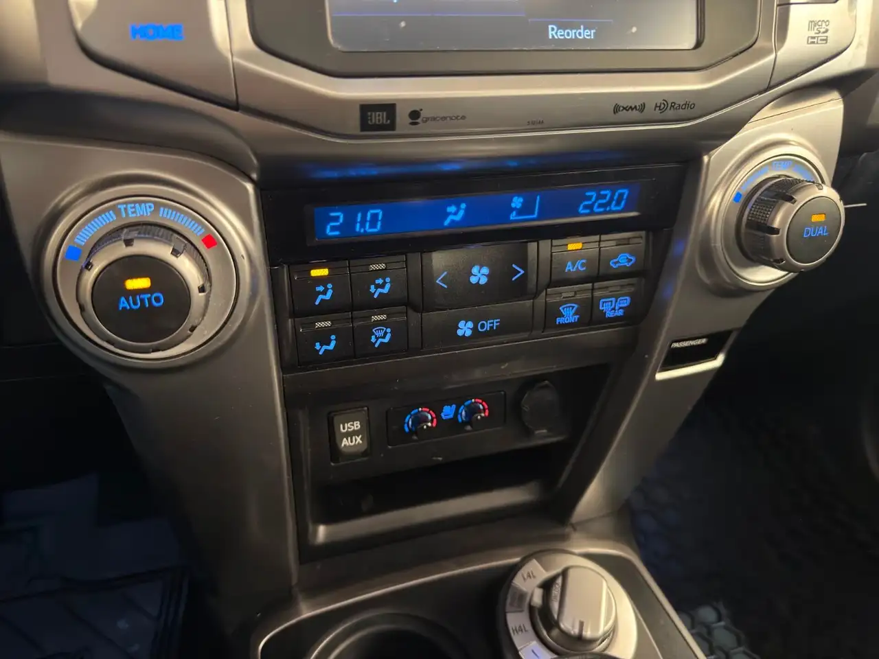 Toyota 4-Runner снимка Toyota 4-Runner