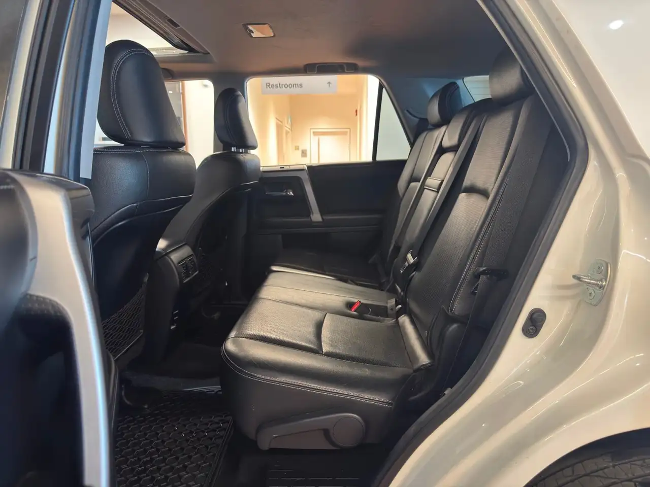 Toyota 4-Runner снимка Toyota 4-Runner