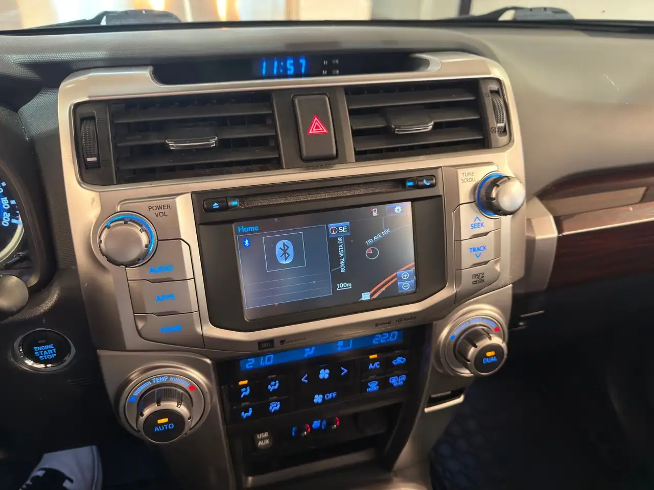Toyota 4-Runner снимка Toyota 4-Runner