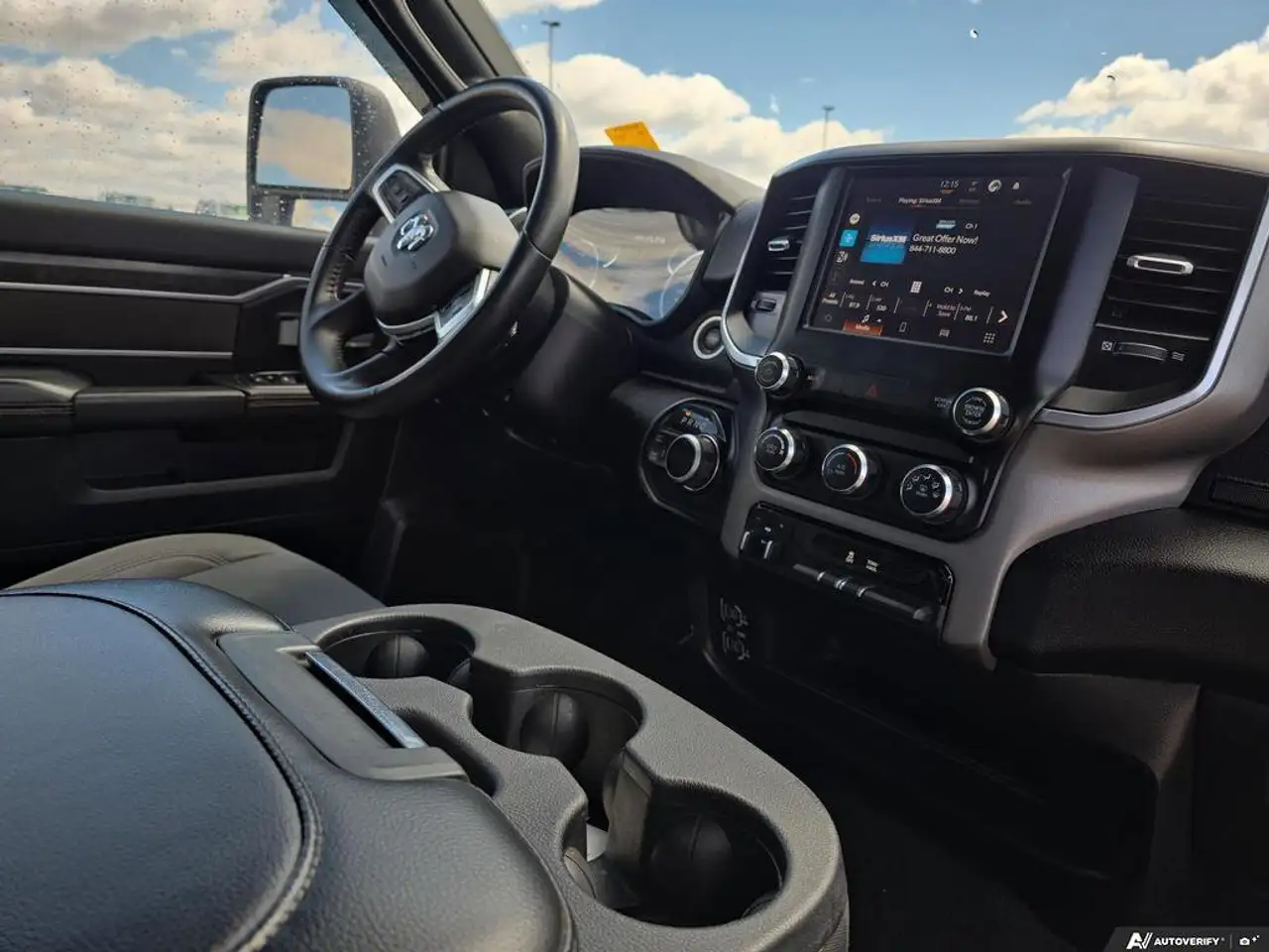 RAM 3500 снимка RAM 3500