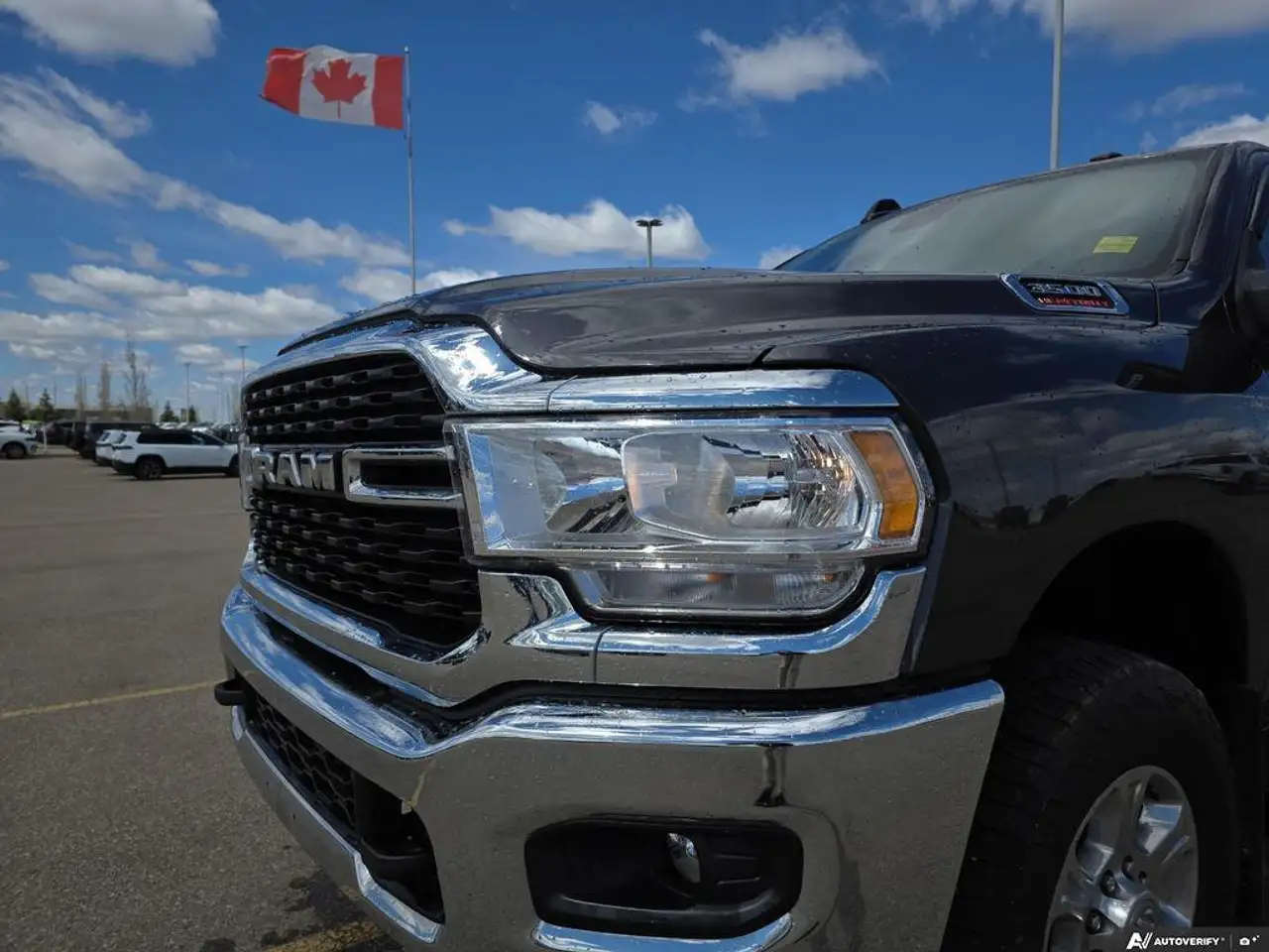 RAM 3500 снимка RAM 3500
