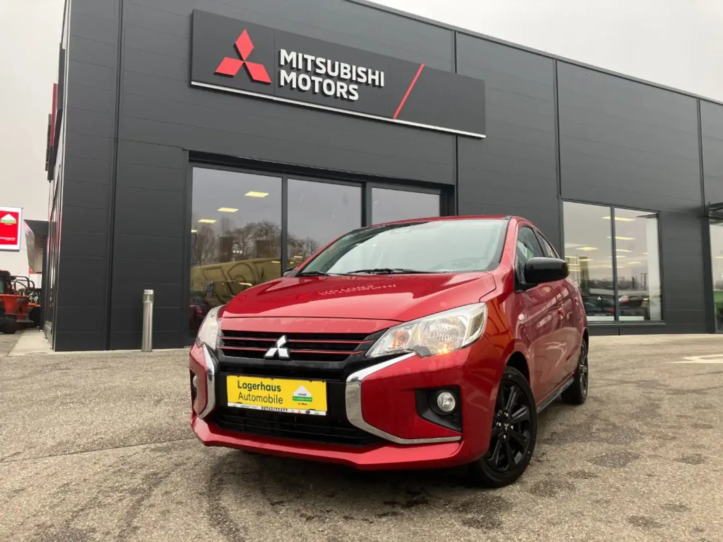 Mitsubishi Space Star 1,2 Invite AS&G SDA 45 Jahre Edition   24 Rood - 1