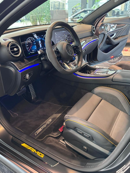 Mercedes-Benz E 63 AMG E63 S T AMG 4M Final Edition HUD Keramik 360° — photo 10
